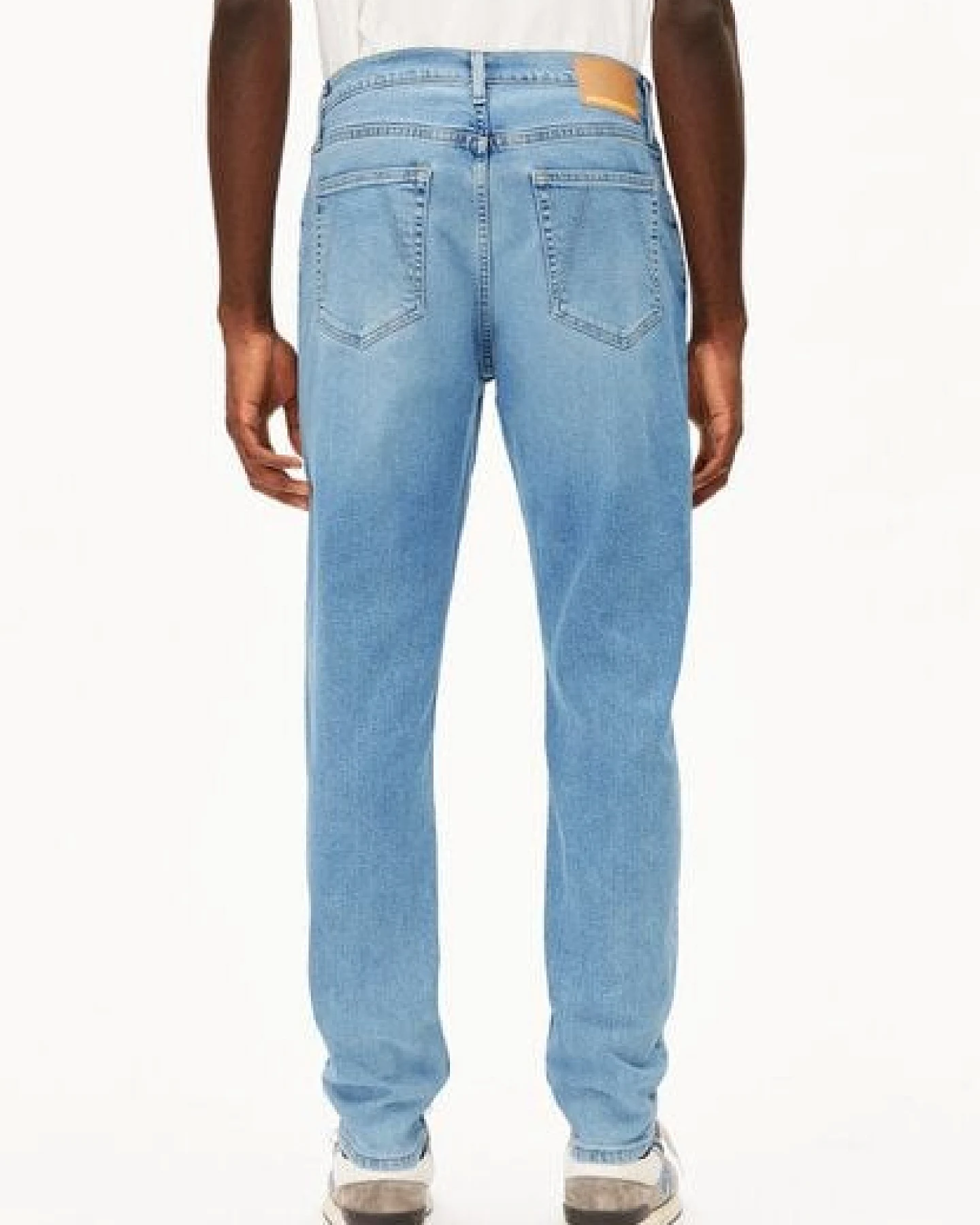 ARMEDANGELS AARJO TARPA Herren Tapered Jeans recycelter Baumwoll Mix Comfort Stretch – Ansicht 2