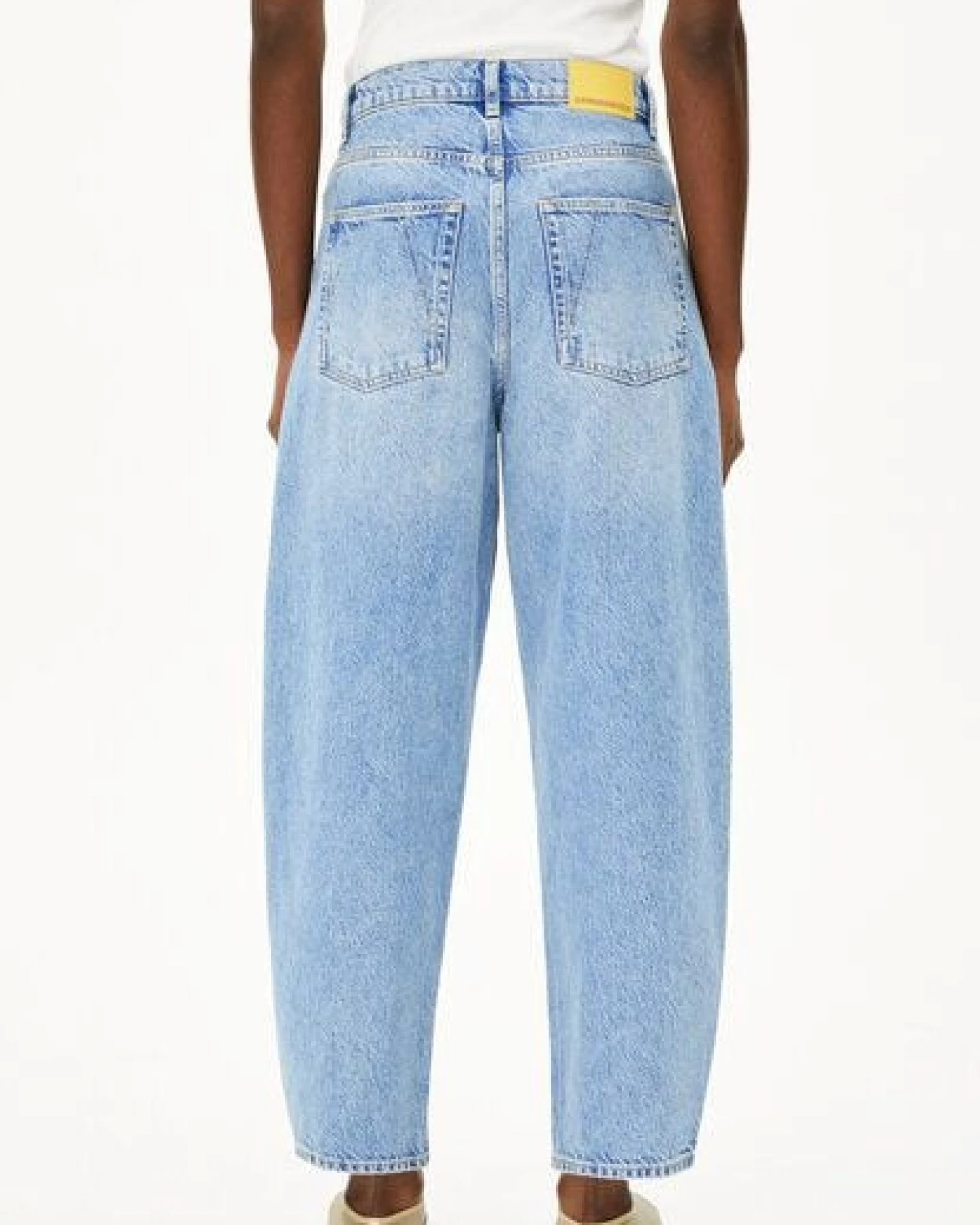 ARMEDANGELS BAARLY BARREL Damen Barrel Jeans SaXcell® Lyocell Mix – Ansicht 2