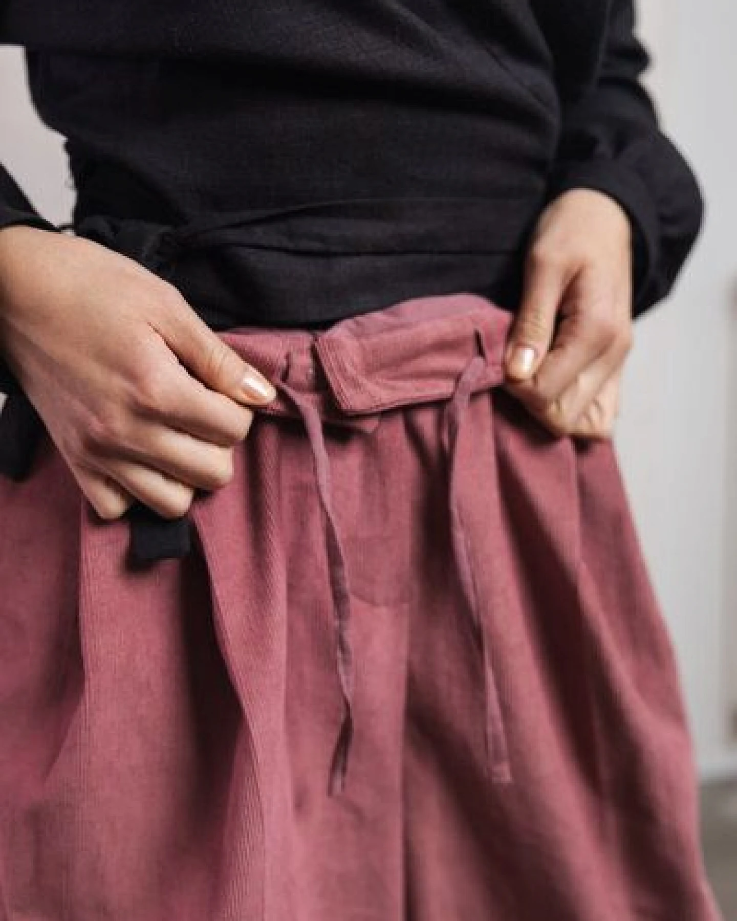 Jyoti - Fair Works Bio-Baumwollcord Culotte Awasi – Ansicht 4