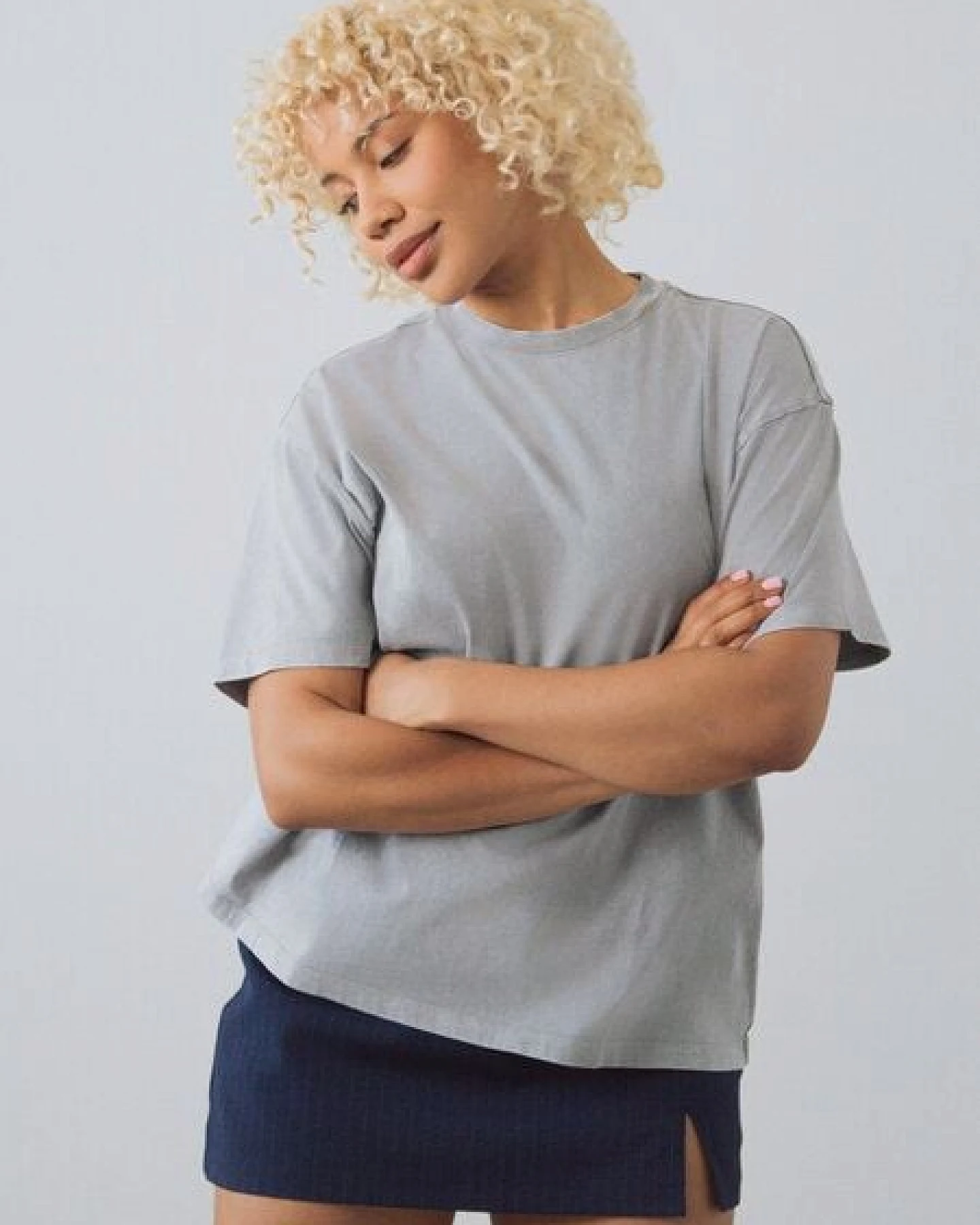 Honest Basics Damen Oversized T-Shirt aus Bio- und recycelter Baumwolle – Ansicht 4