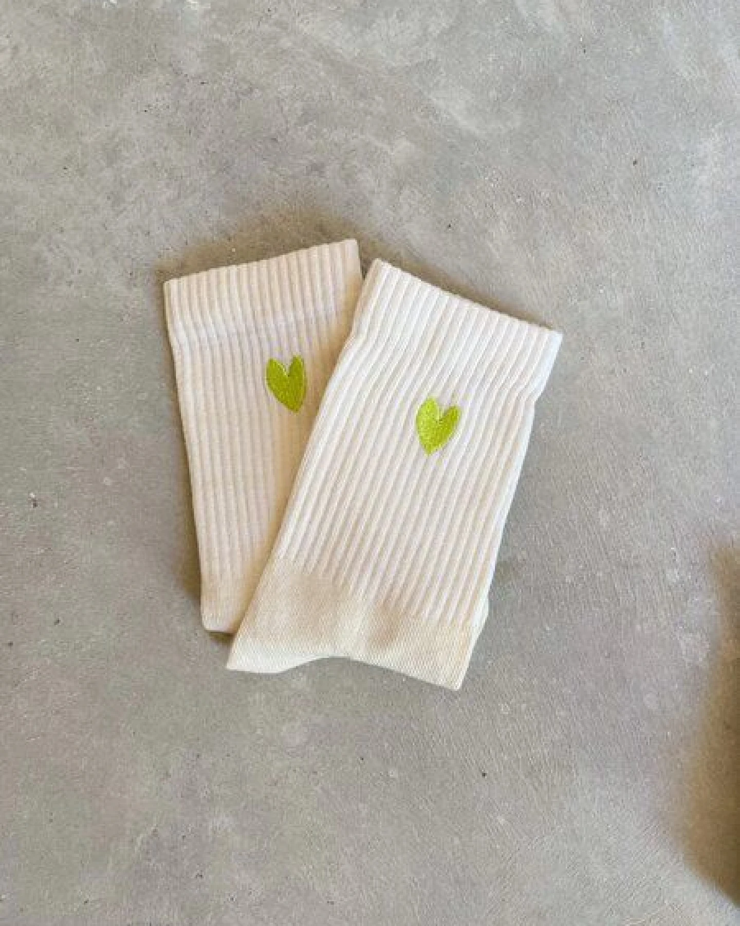 Jutelaune Green Heart Socks - GRS und OEKO-TEX Zertifizierungen – Ansicht 2