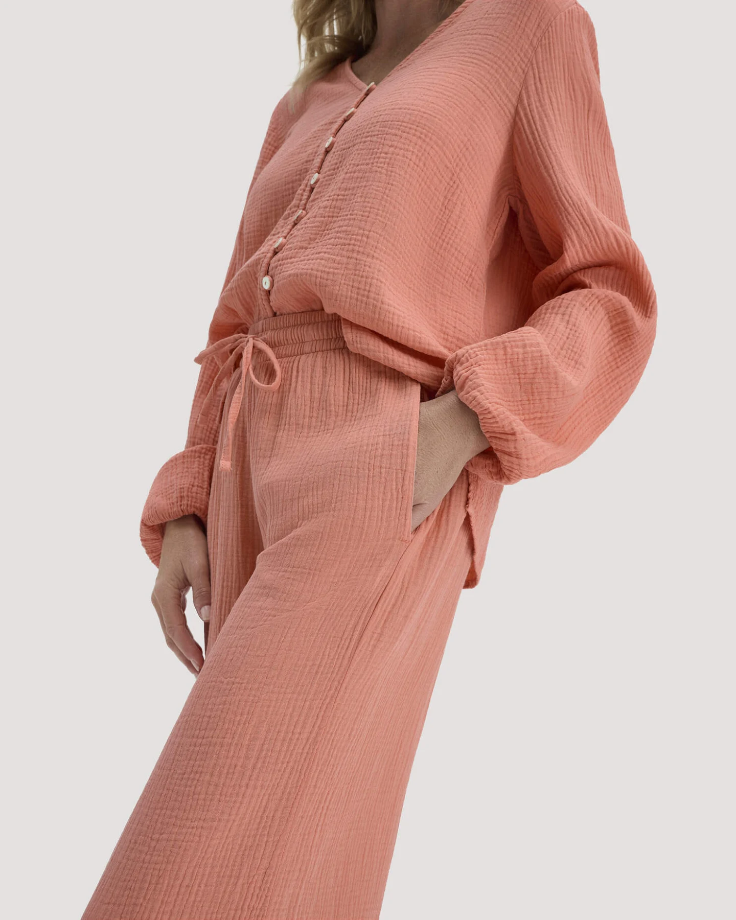 hessnatur Damen Musselin Hose Wide Leg aus Bio-Baumwolle - orange - Größe 38 – Ansicht 3