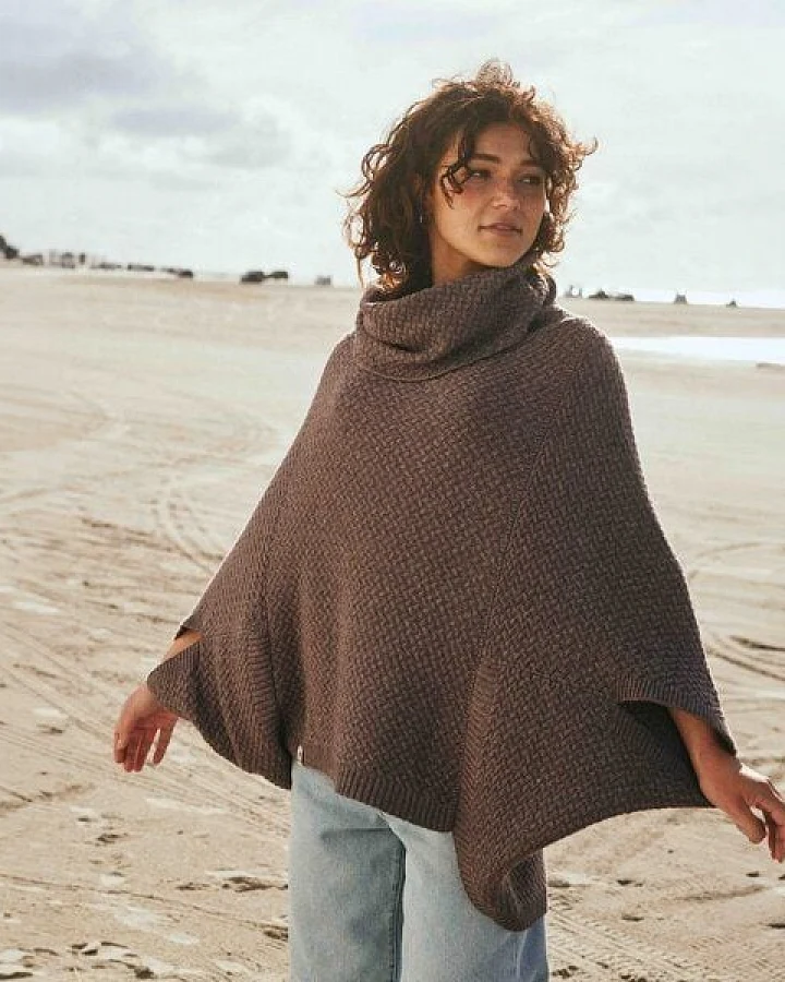 NOORLYS Strick-Poncho MUUS
