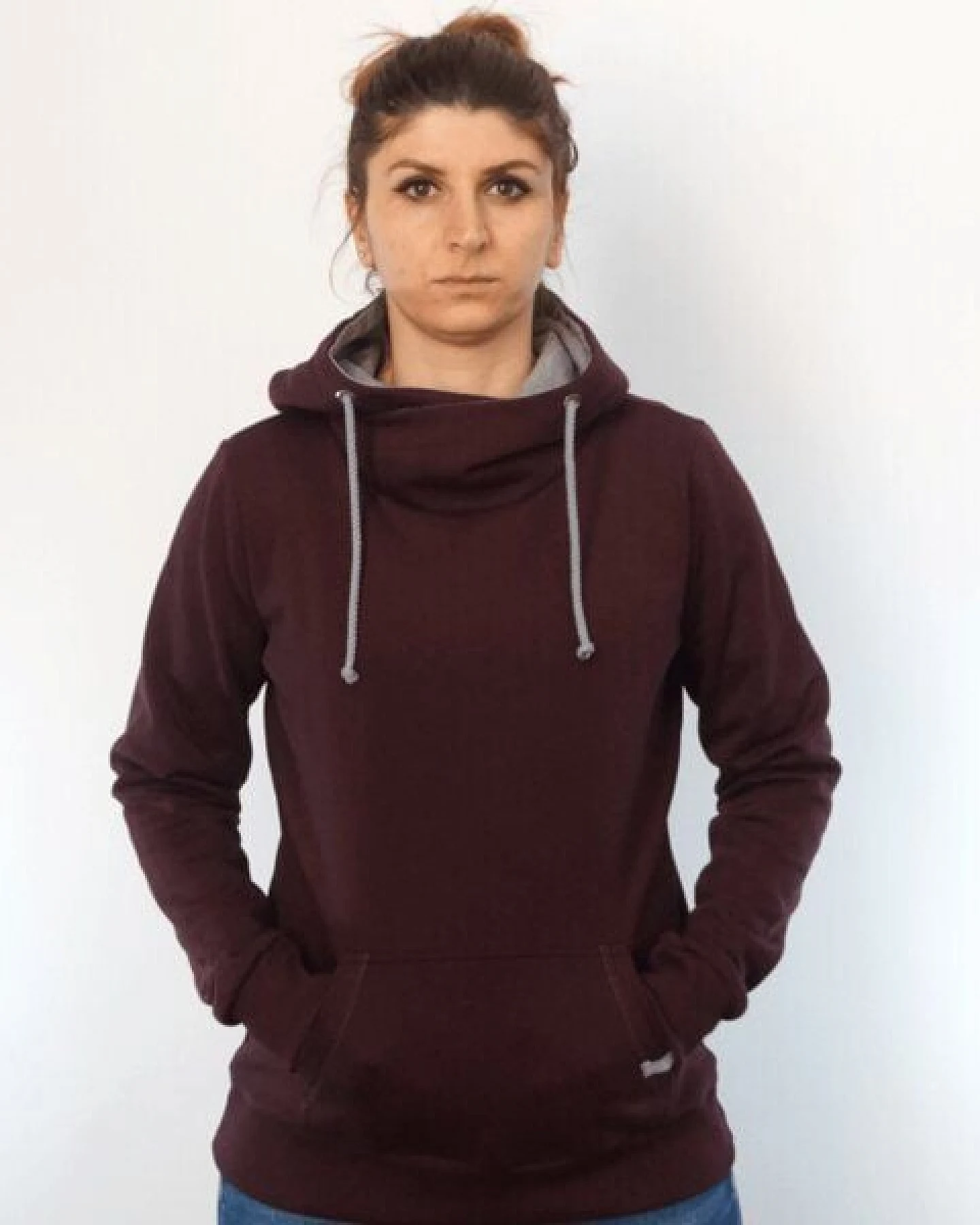 WASNI Frauen-Hoodie mit Schalkragen, made in Esslingen aus 100% Biobaumwolle – Ansicht 2