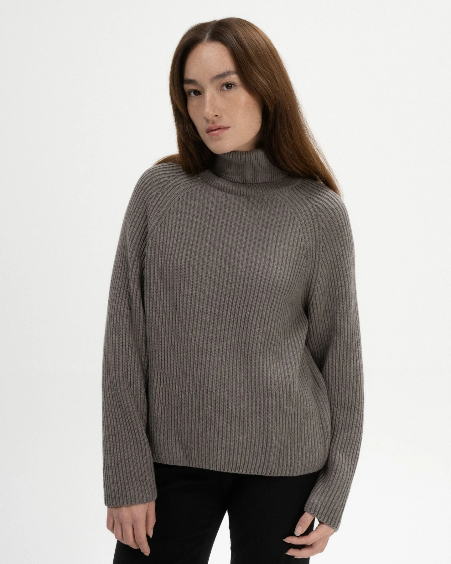 MELA Damen vegan Strickpullover Rippen-Rollkragen Chirha Bär Melange – Ansicht 2