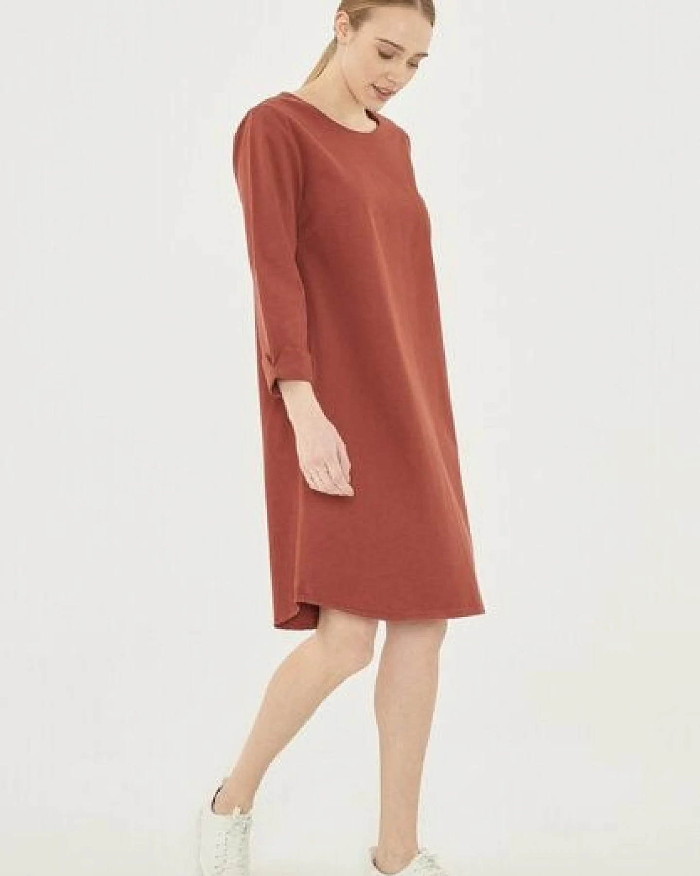 ORGANICATION Garment Dyed Kleid aus TENCEL Lyocell-mix – Ansicht 3