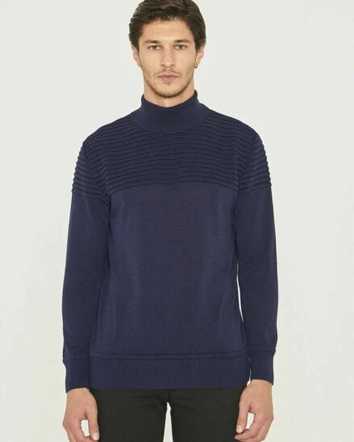 ORGANICATION Rollkragenpullover aus Bio-Baumwolle