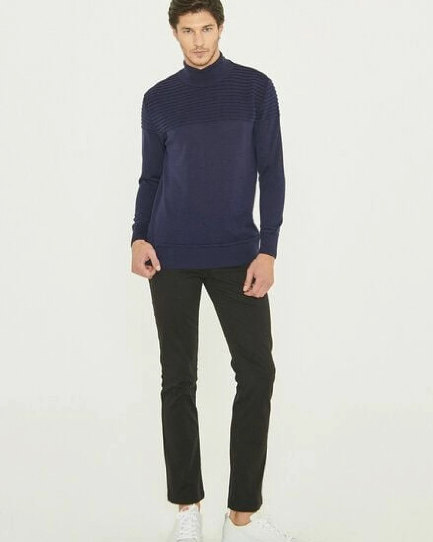 ORGANICATION Rollkragenpullover aus Bio-Baumwolle – Ansicht 2