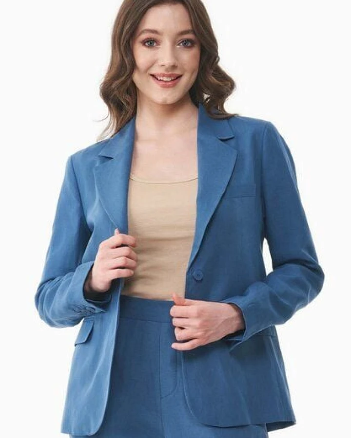 Blau