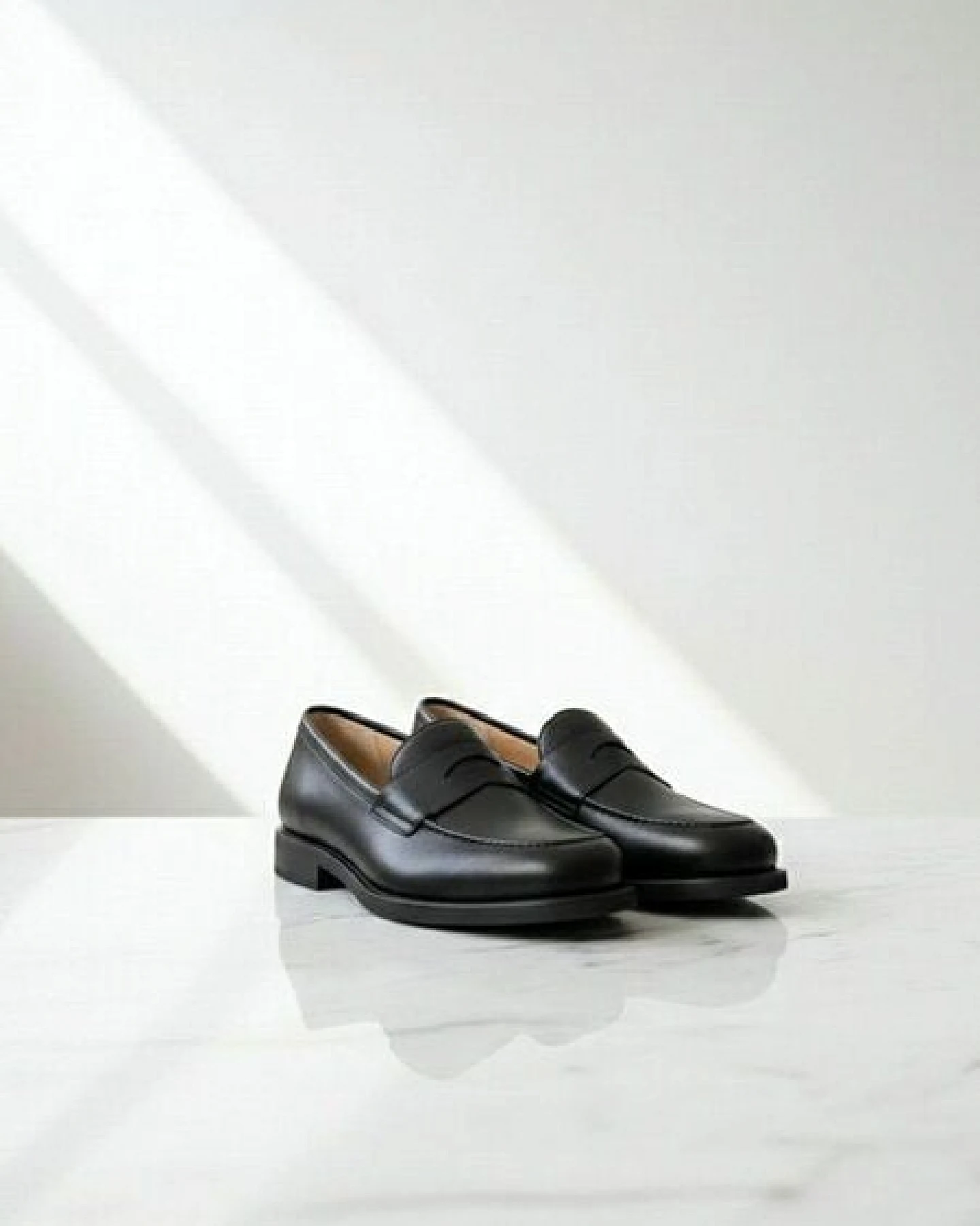 Will's Vegan Shop Goodyear Welt Loafer Schwarz Herren – Ansicht 2