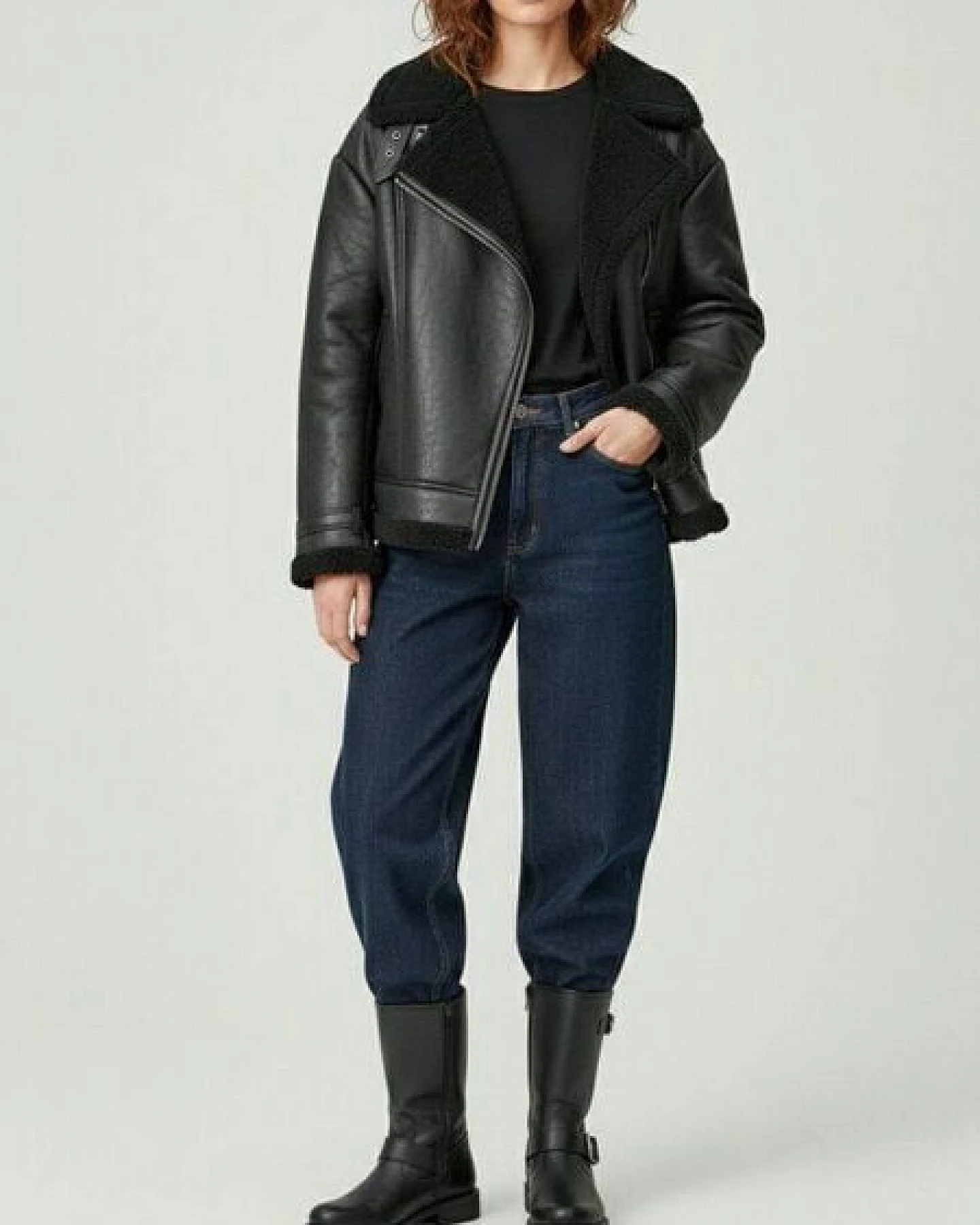Will's Vegan Shop Übergroße Aviator-Jacke aus recyceltem veganem Shearling Damen – Ansicht 2