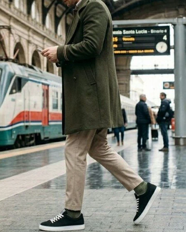 Schwarz