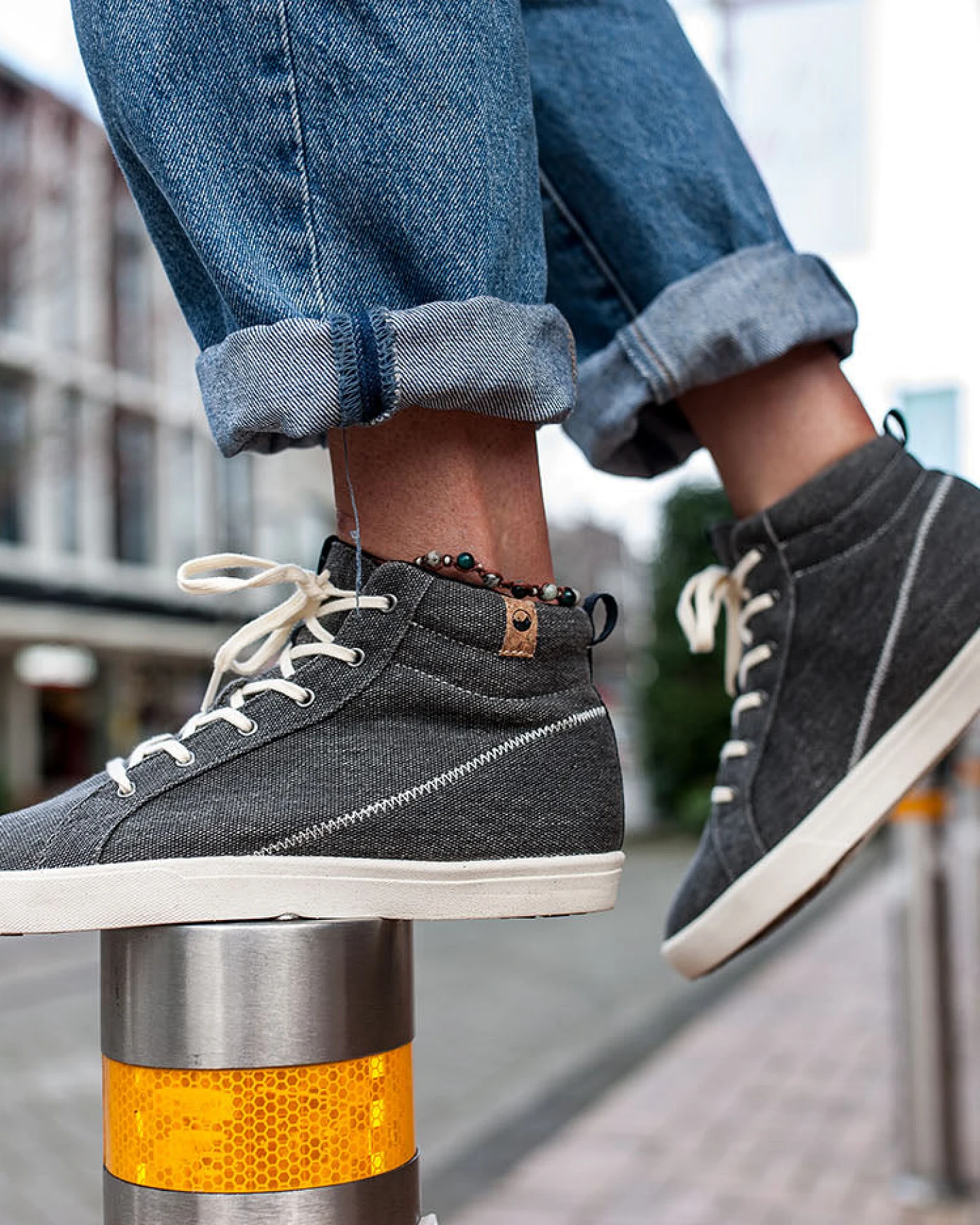 SAOLA Damen vegan Sneaker Damen Wanaka Canvas Dunkelgrau – Ansicht 2