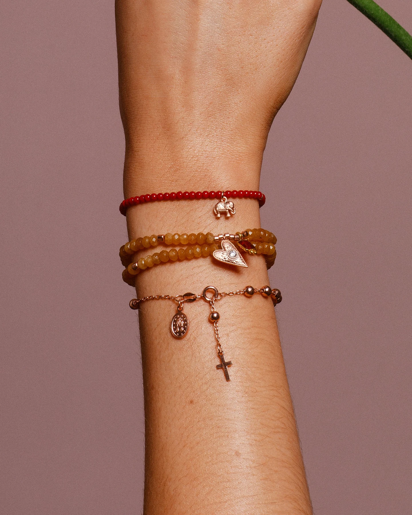 Hoffnungsträger Doppelreihiges Armband „Open heart & pinker Rubin“, Roségold – Ansicht 2