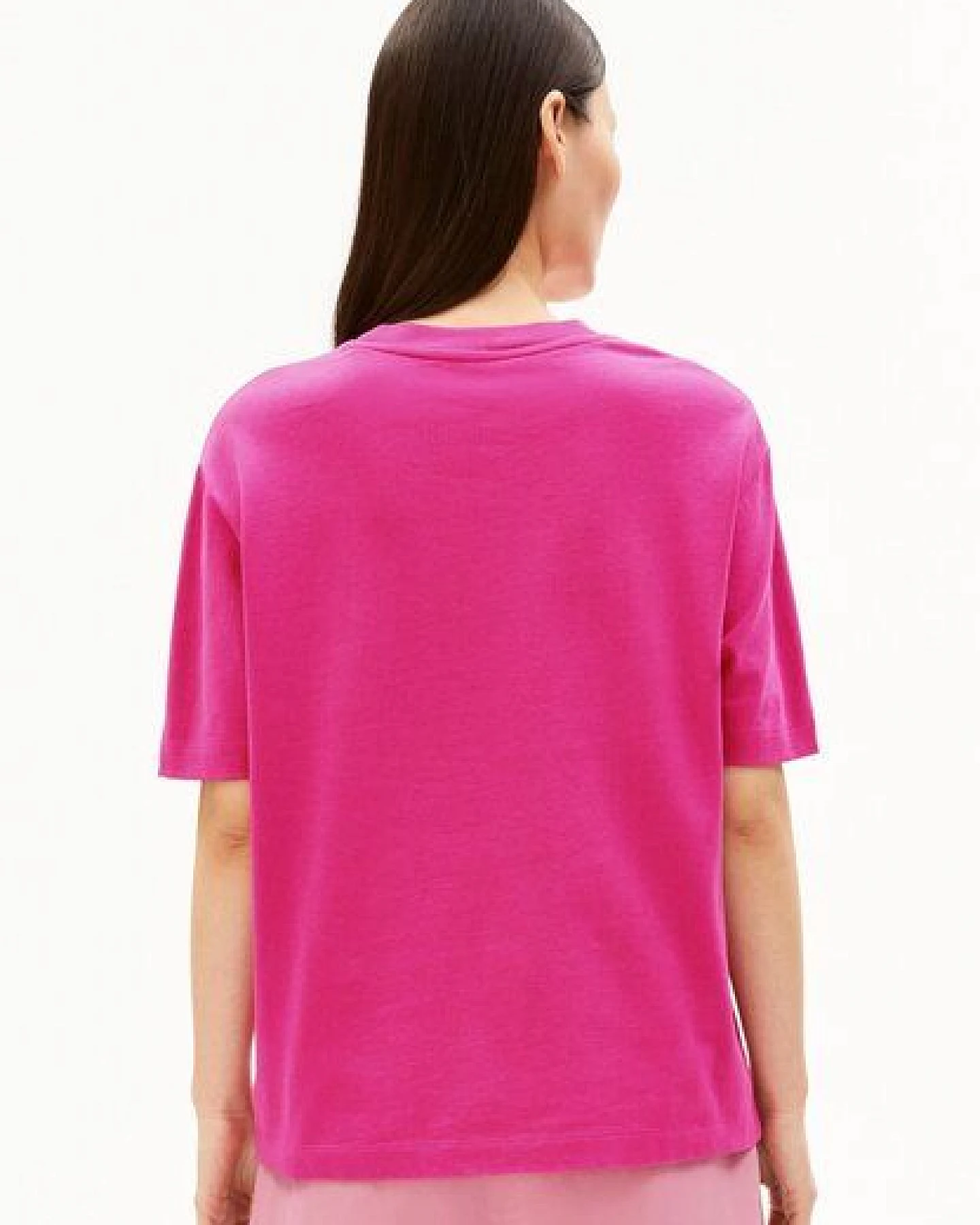 ARMEDANGELS ICONIC Å TARJAA Damen Heavyweight T-Shirt aus recyceltem Baumwoll Mix – Ansicht 2