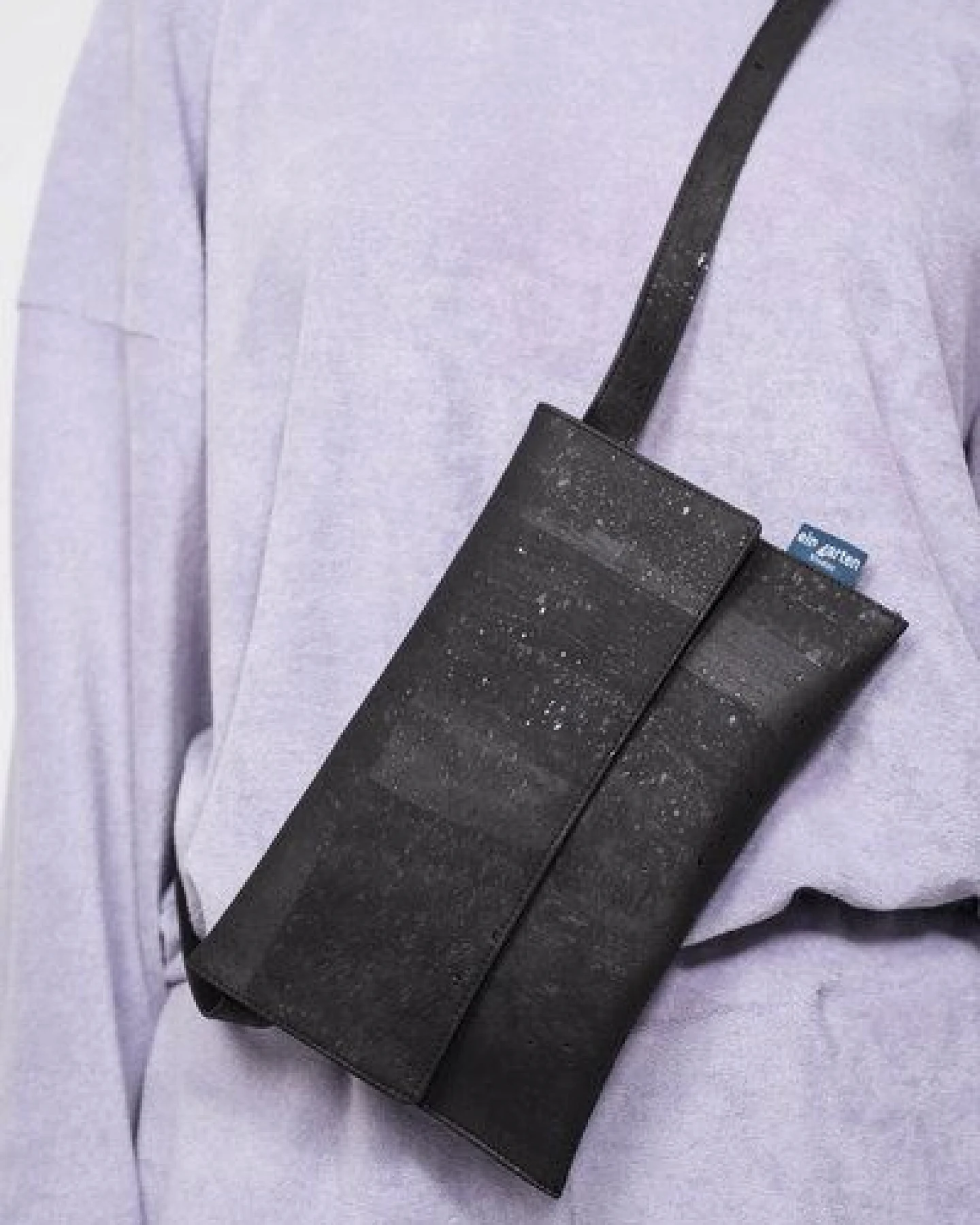 ein garten Studios Bauchtasche -Hipbag Clap- aus Kork – Ansicht 4