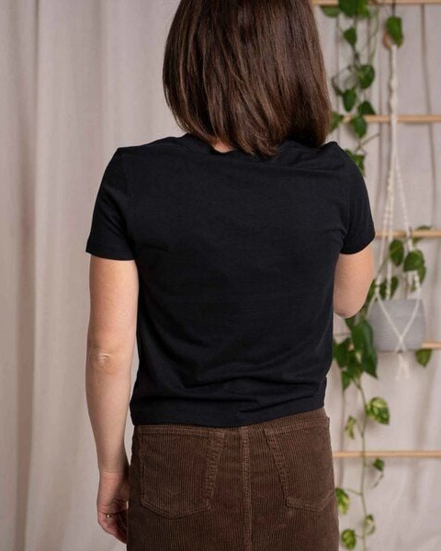 Vresh Clothing Veli - Crop T-Shirt mit TENCEL (TM) Lyocell – Ansicht 2