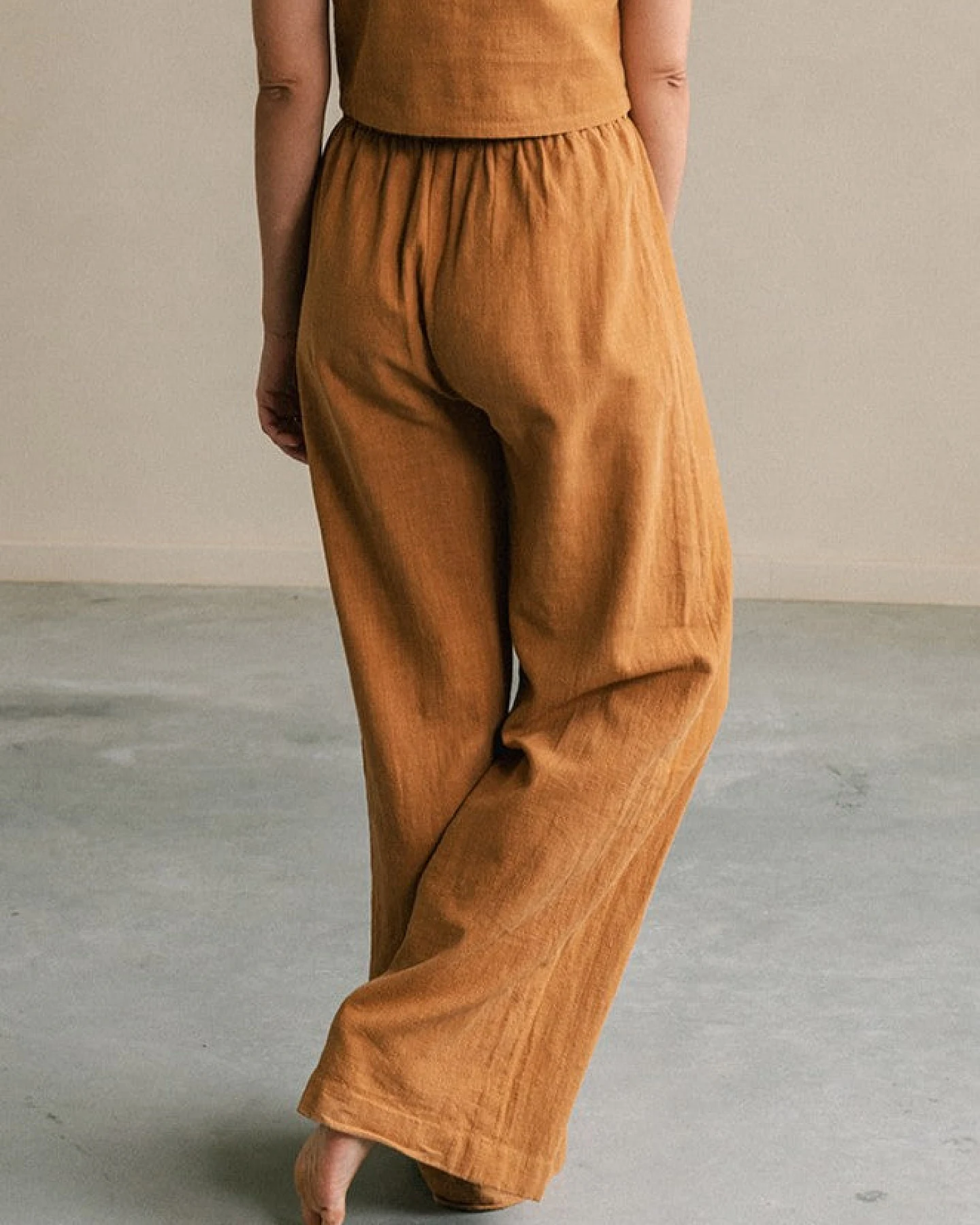 The View Yoga Damen vegan Hose Teya Orange – Ansicht 2