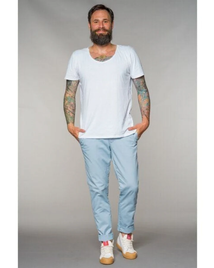 Blau