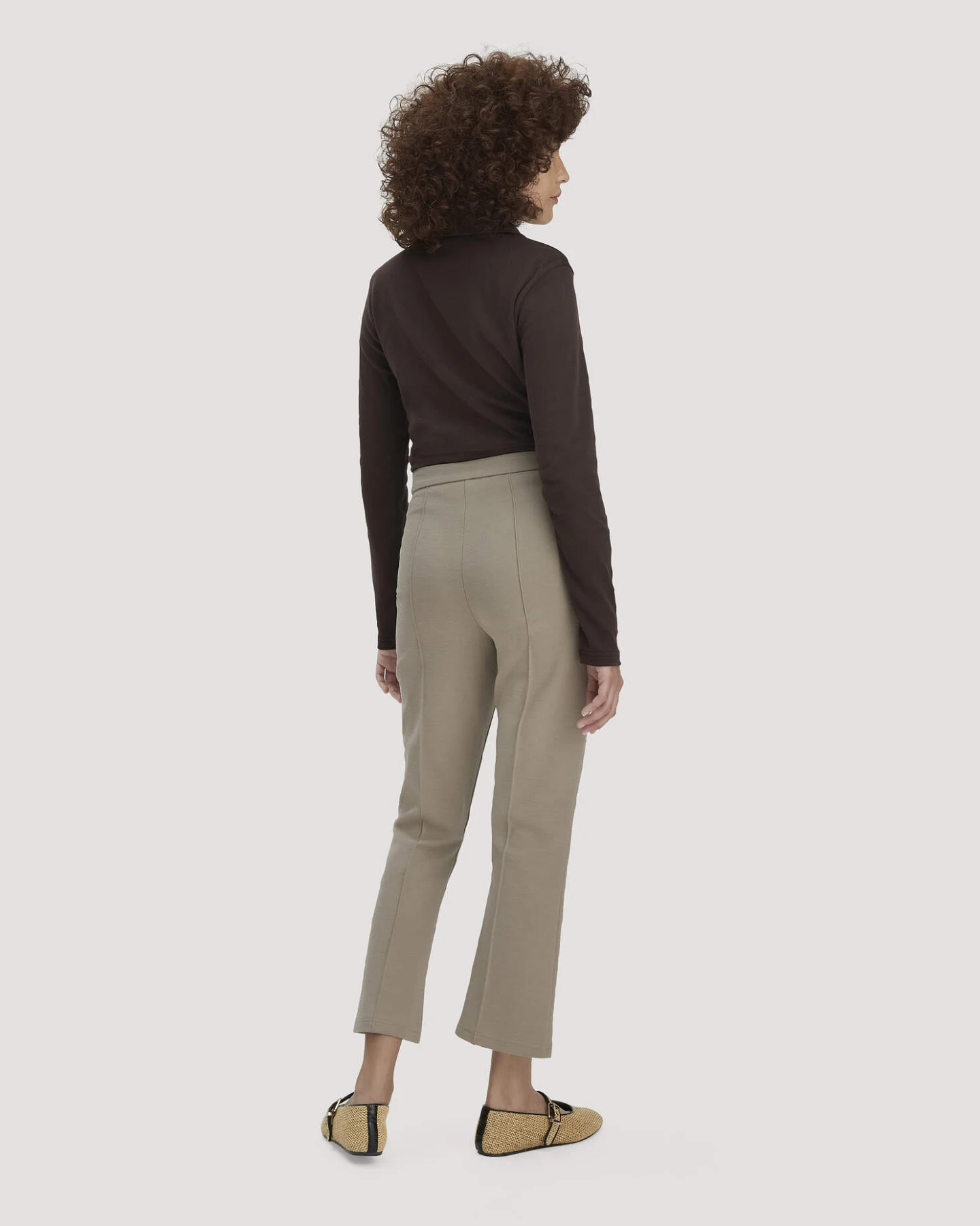 hessnatur Damen Jersey Hose Culotte Slim Leg aus Bio-Baumwolle - beige - Größe 44 – Ansicht 2