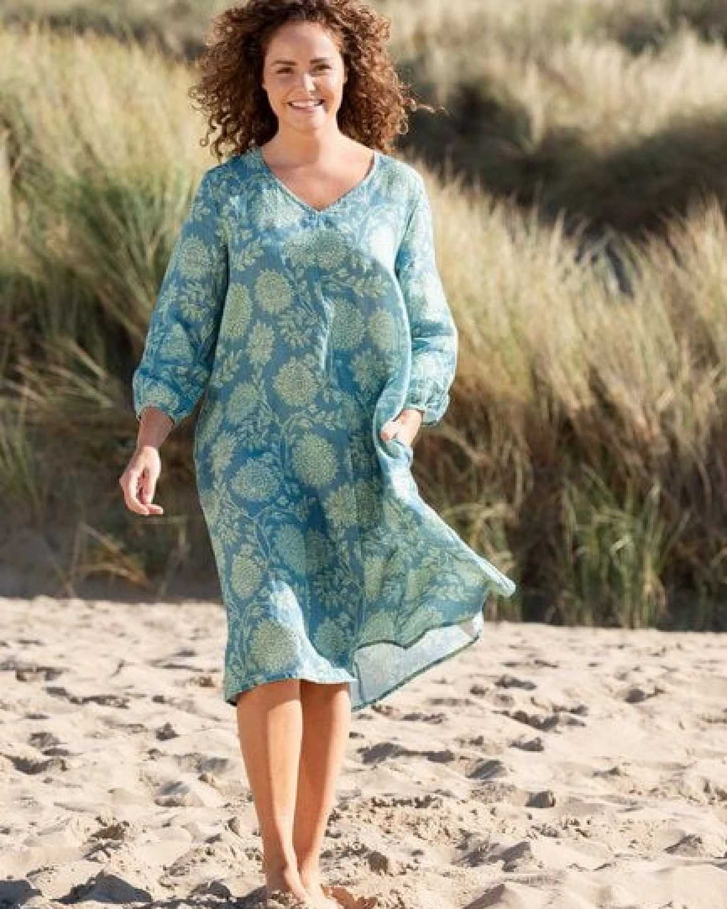 Heidekönigin Leinenkleid m. V-Ausschnitt – Ansicht 3