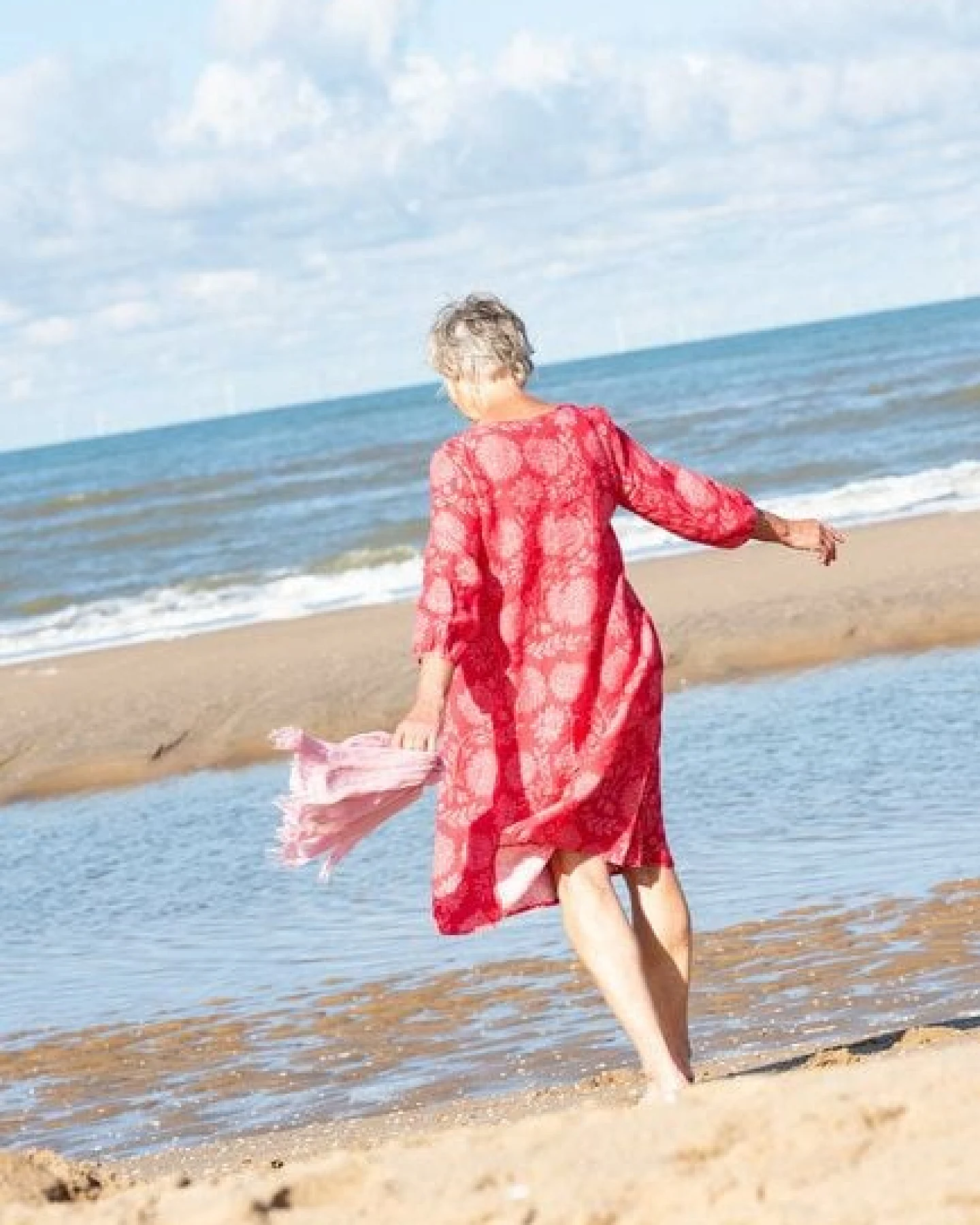Heidekönigin Leinenkleid m. V-Ausschnitt – Ansicht 3