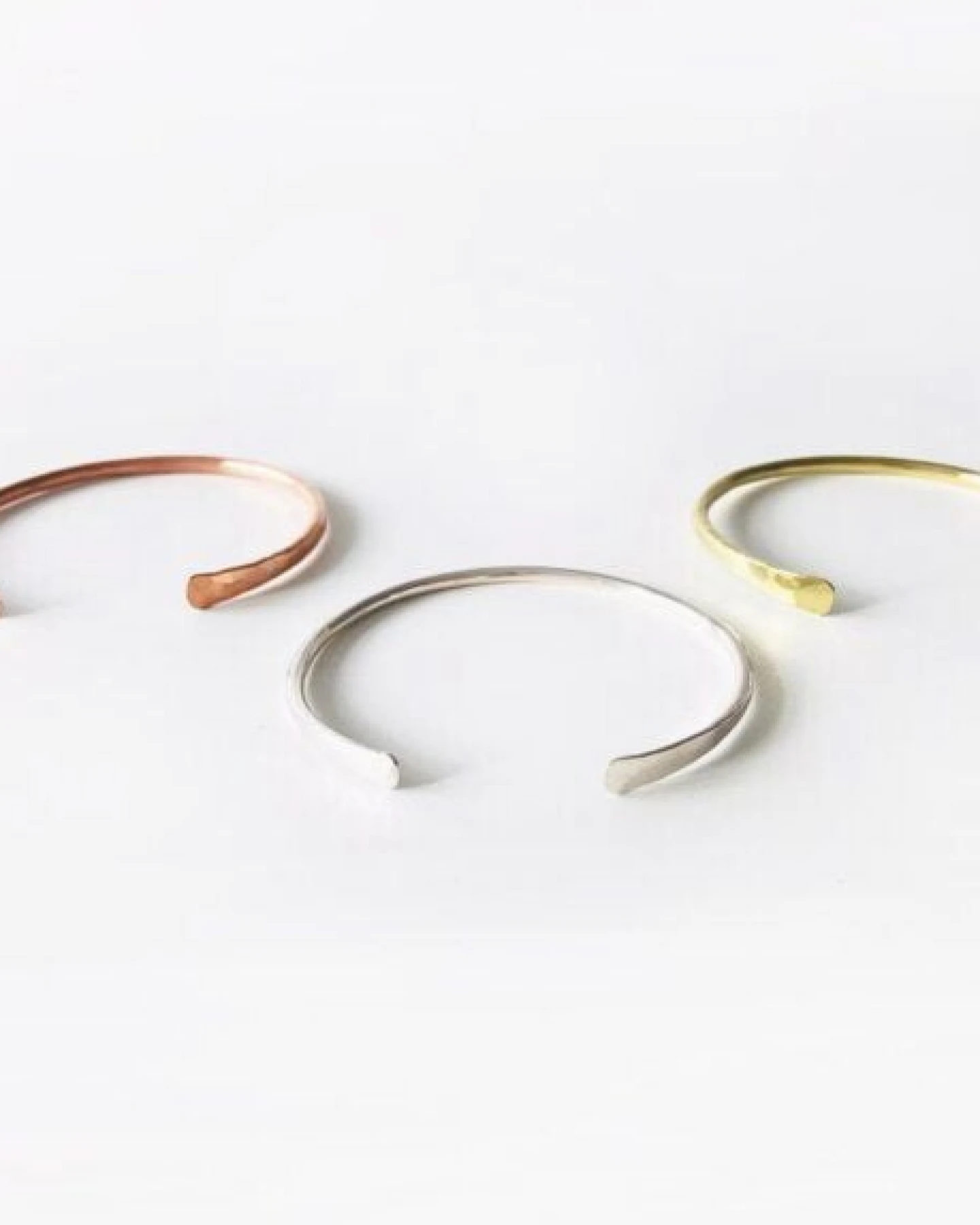 BELLYBIRD Jewellery ARMSPANGE - gehämmert, Messing/Silber/Kupfer – Ansicht 4