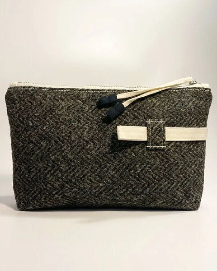 Dark Tweed