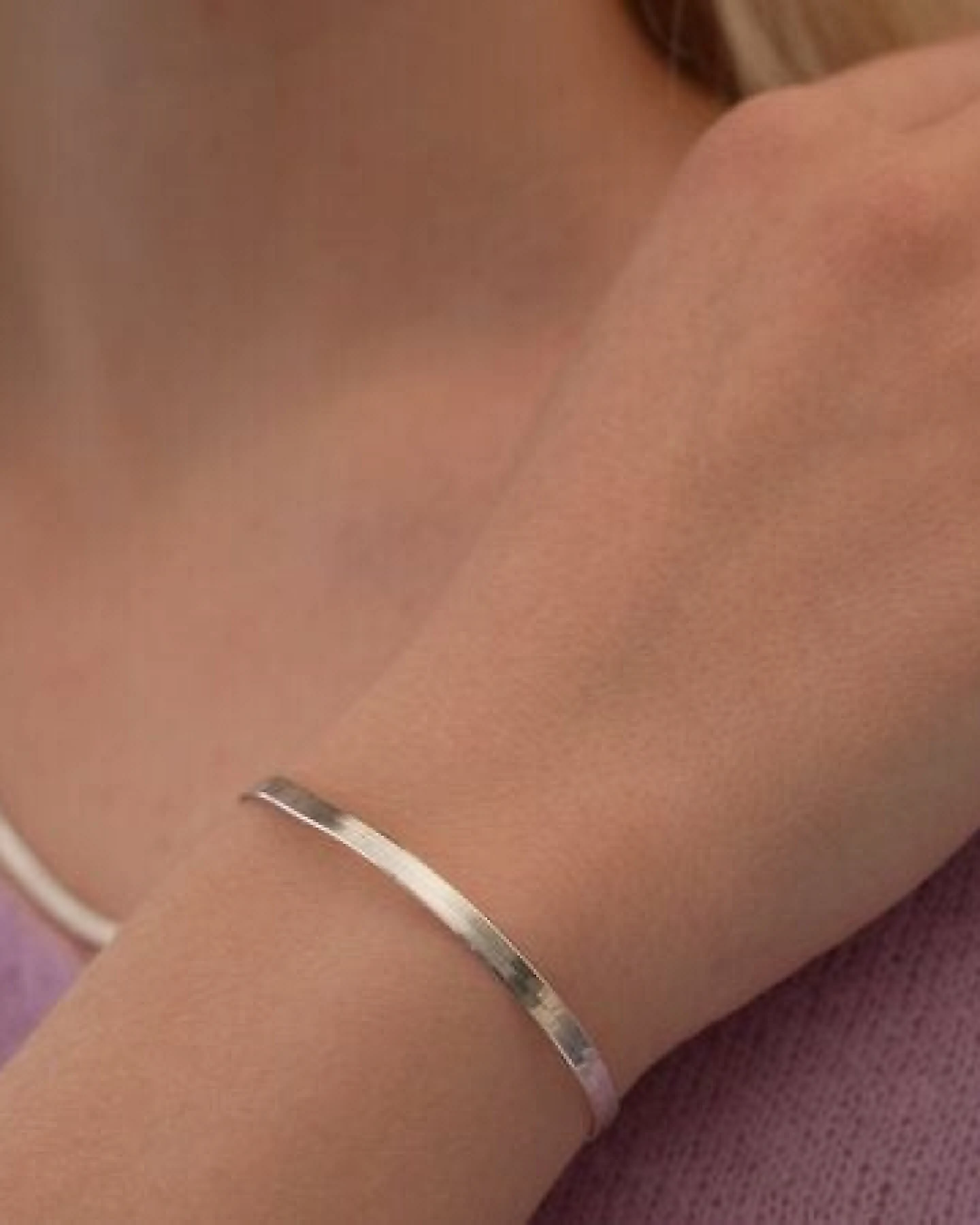 BELLYBIRD Jewellery SCHLANGENARMBAND - 925 Silber/ Silber vergoldet, bewegliches Gliederband – Ansicht 3