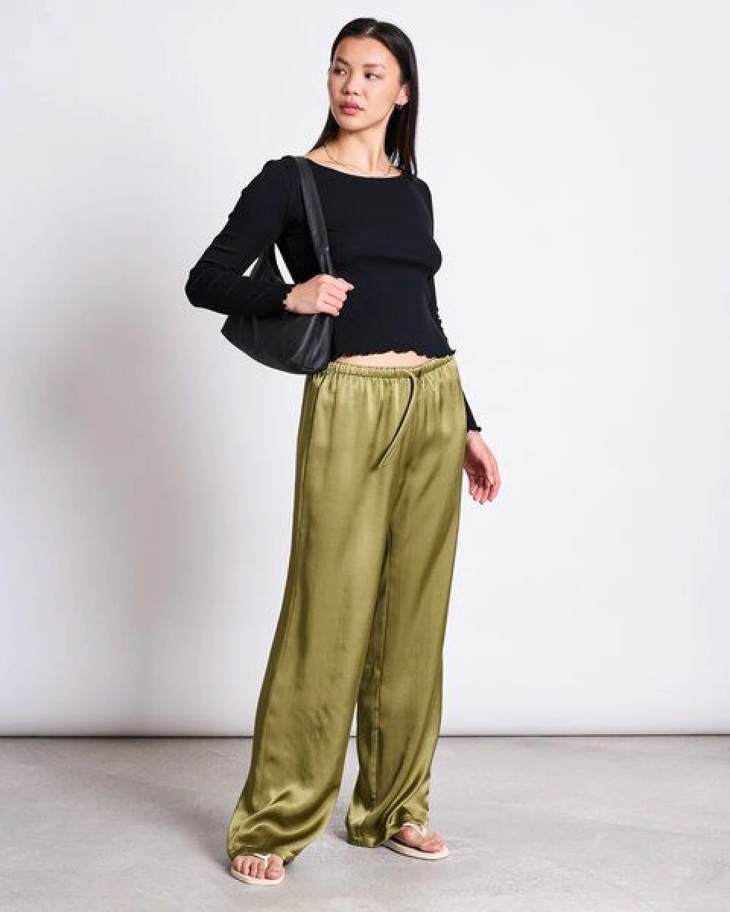 JAN N JUNE Vegan Seidene Hose FRIS – Ansicht 3