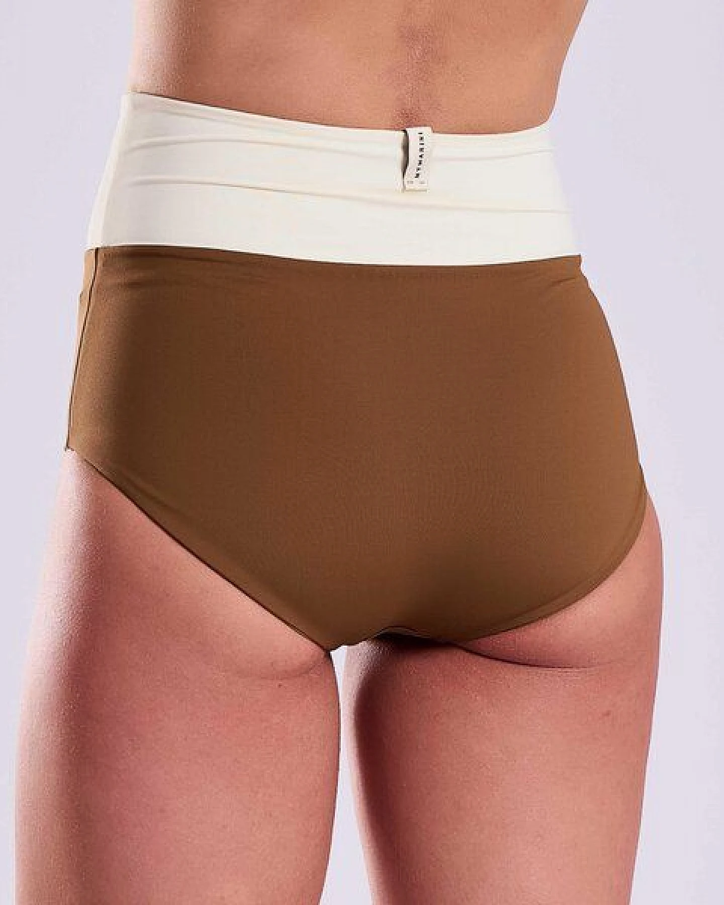MYMARINI Wendbare Surfshorts mit Shape-Effect aus ECONYL – Ansicht 4