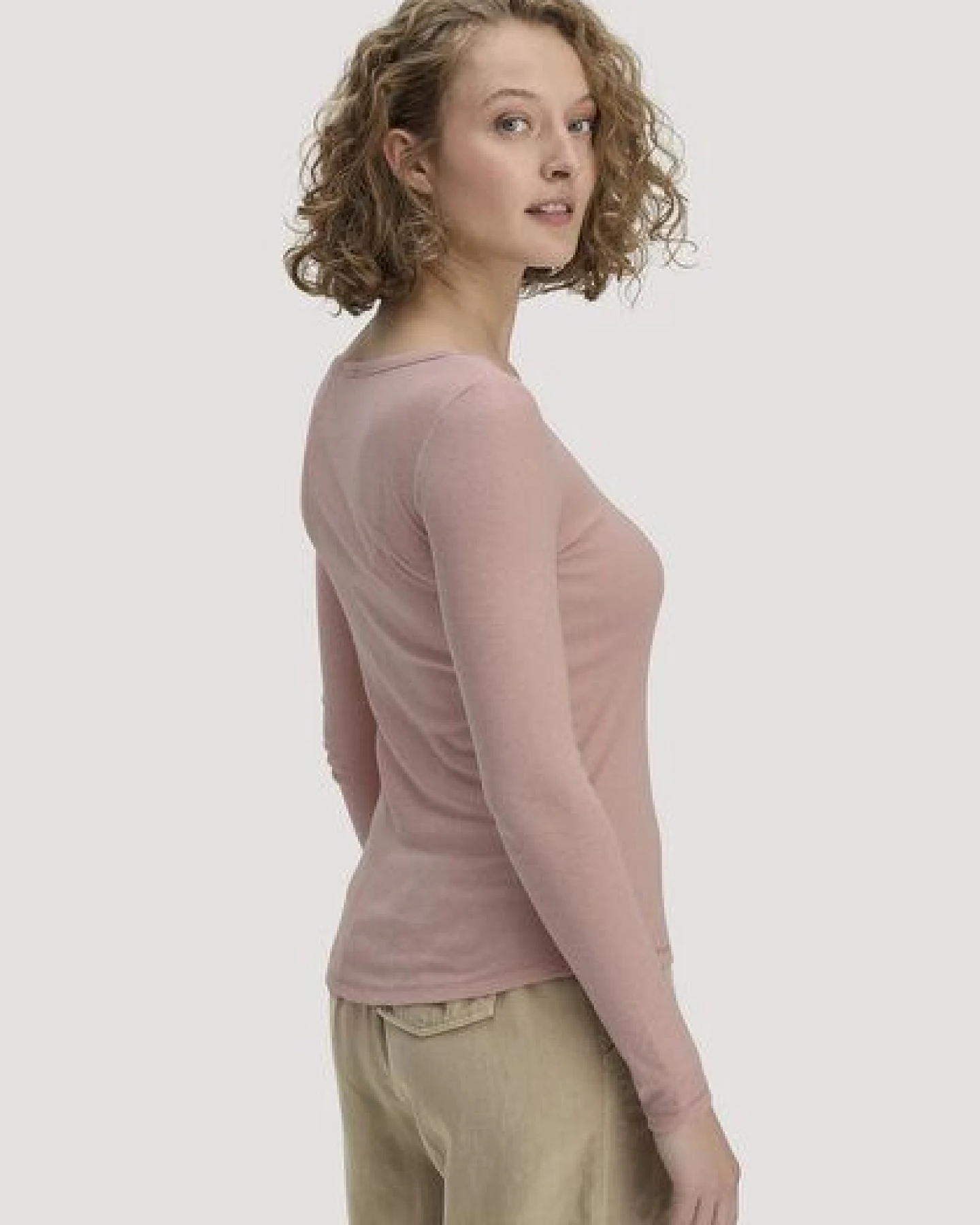 hessnatur Softrib Longsleeve Fitted aus Bio-Baumwolle und TENCEL Modal – Ansicht 2