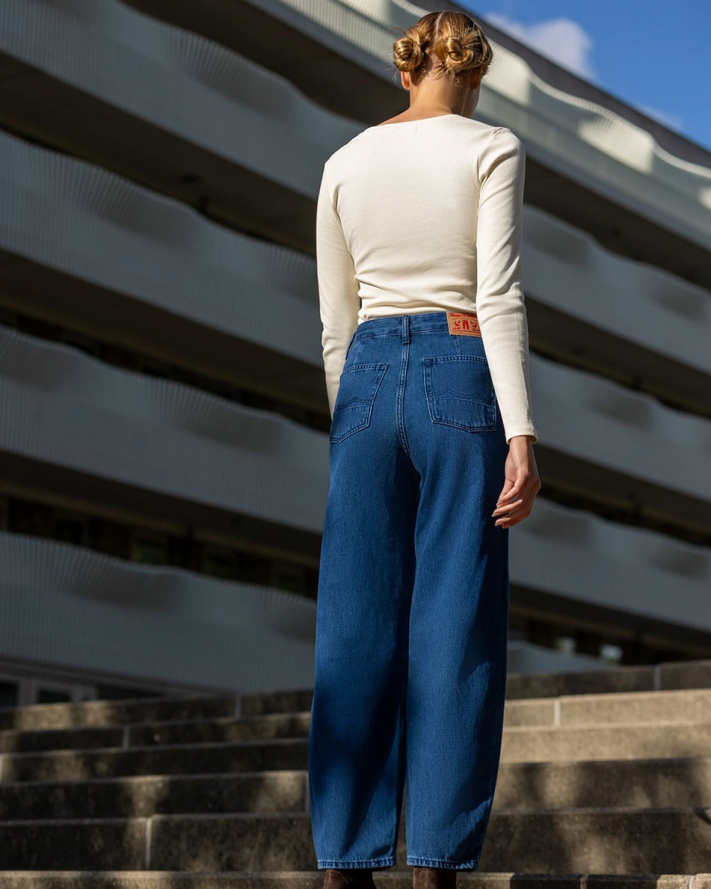 Jeans Leila Cropped Alex Dark Worn – Ansicht 5