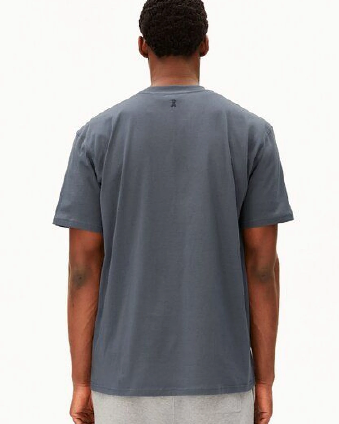 ARMEDANGELS MAARKOS MID WEIGHT Herren T-Shirt aus Bio-Baumwolle – Ansicht 2