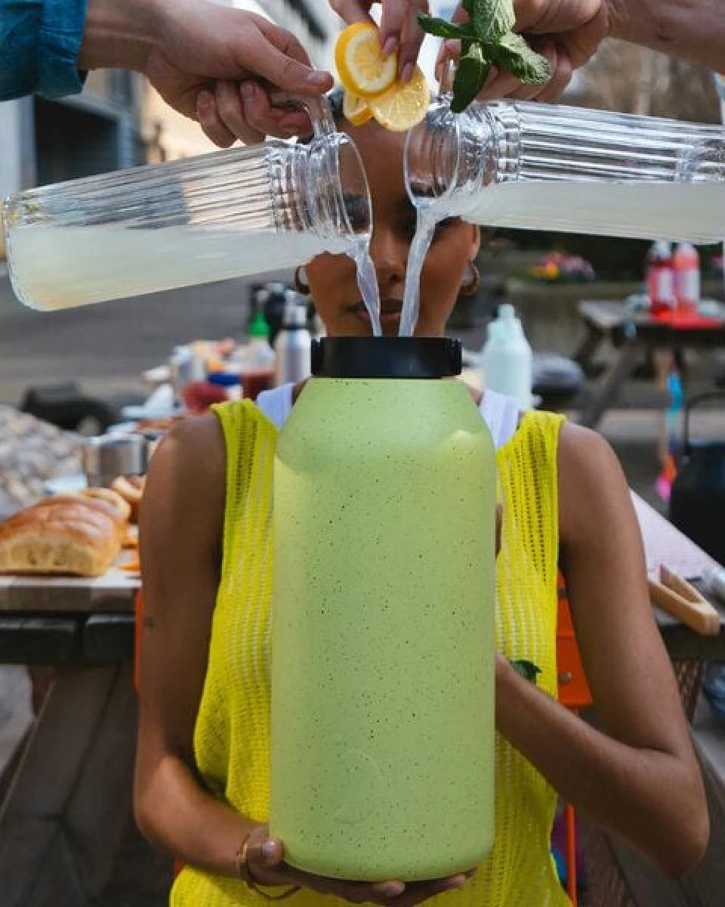 Chilly's Big Mouth Trinkflasche isoliert, aus Edelstahl – Ansicht 3