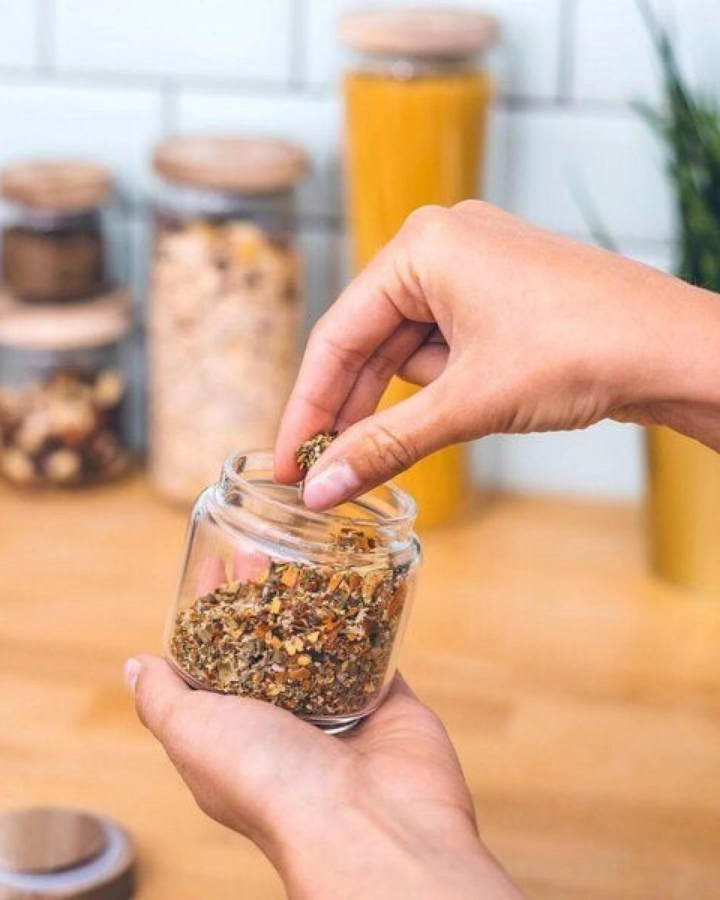 Econovo Gewürzgläser mit Holzdecke – Ansicht 3