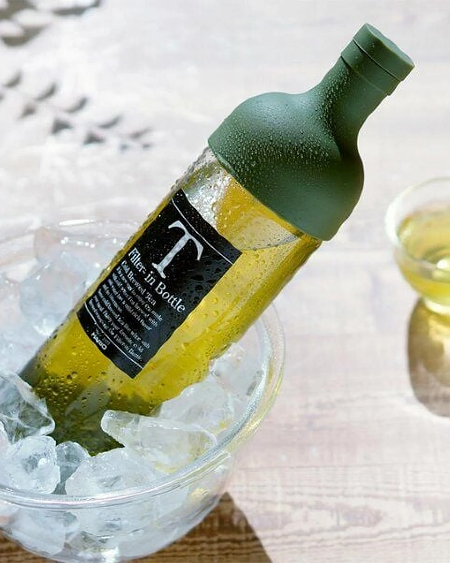 Hario Coldbrew Eisteeflasche mit Filter 750ml – Ansicht 4