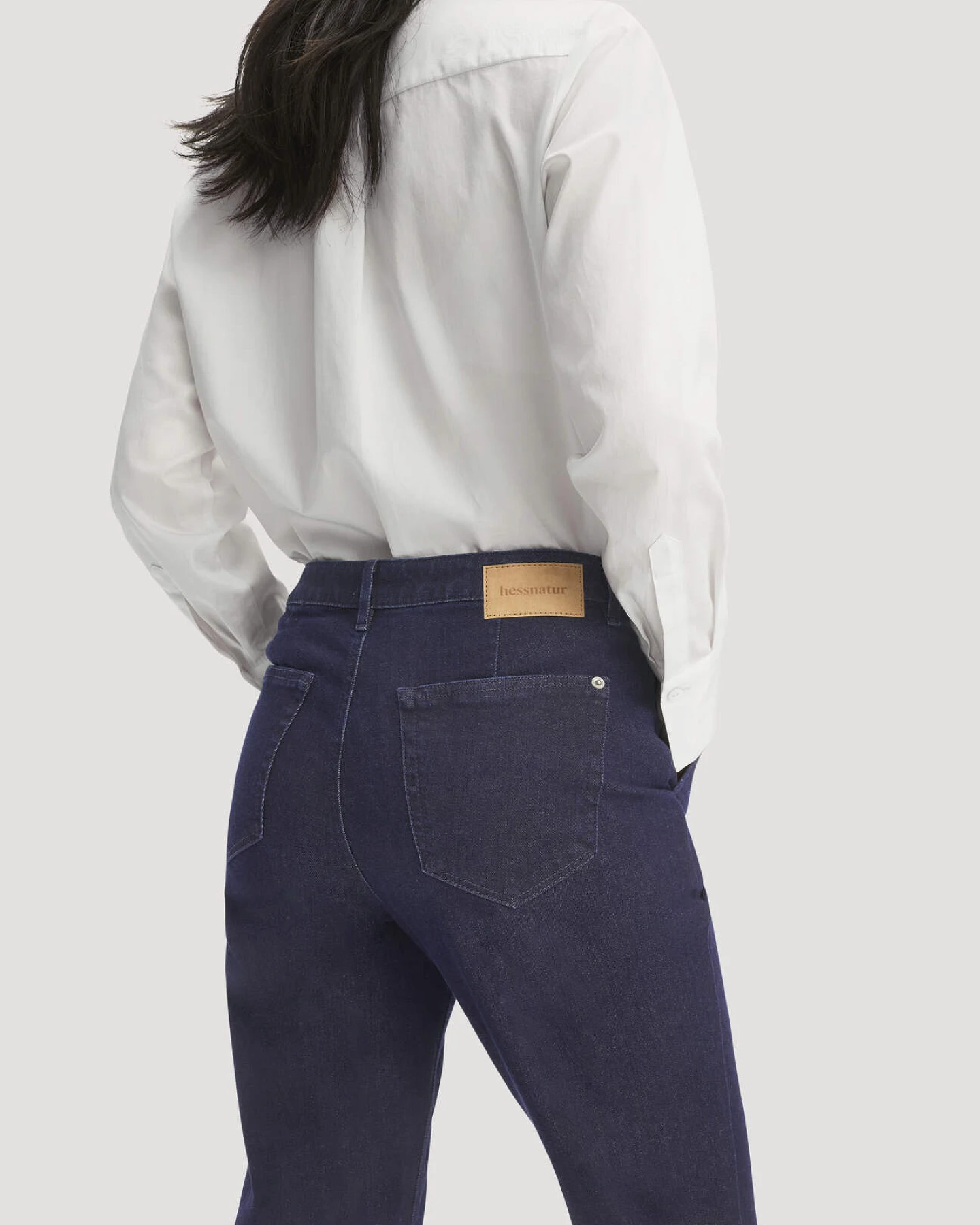 hessnatur Damen Jeans ELENY Culotte Straight Leg aus Bio-Denim mit Recyclinganteil - blau - Größe 25/29 – Ansicht 3