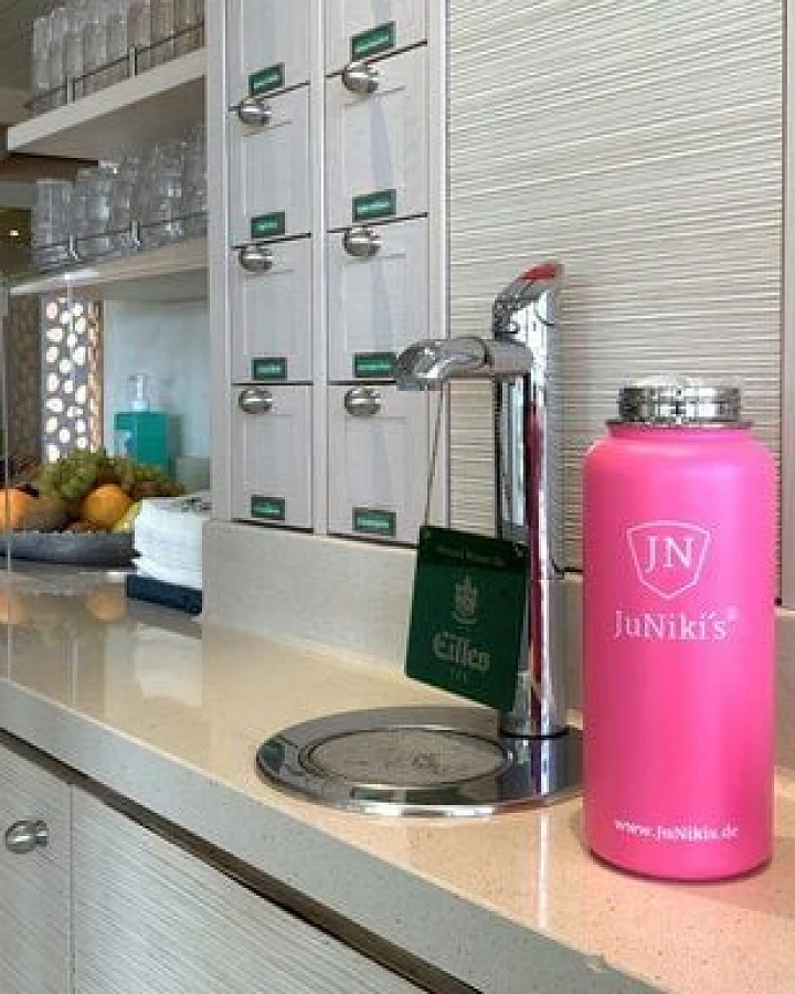 JN JuNiki's Exklusive JuNiki´s Trinkflasche XL aus Edelstahl Vakuum-isoliert 1L/32oz – limitierte Sonderedition „Pink Panther“