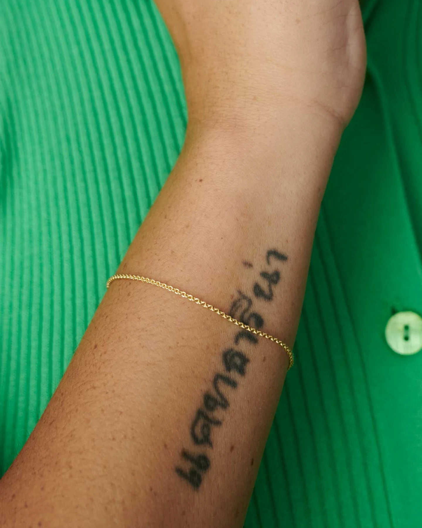 Dear Darling Berlin Damen vegan Armband The Sensual 14k Echtgold – Ansicht 2