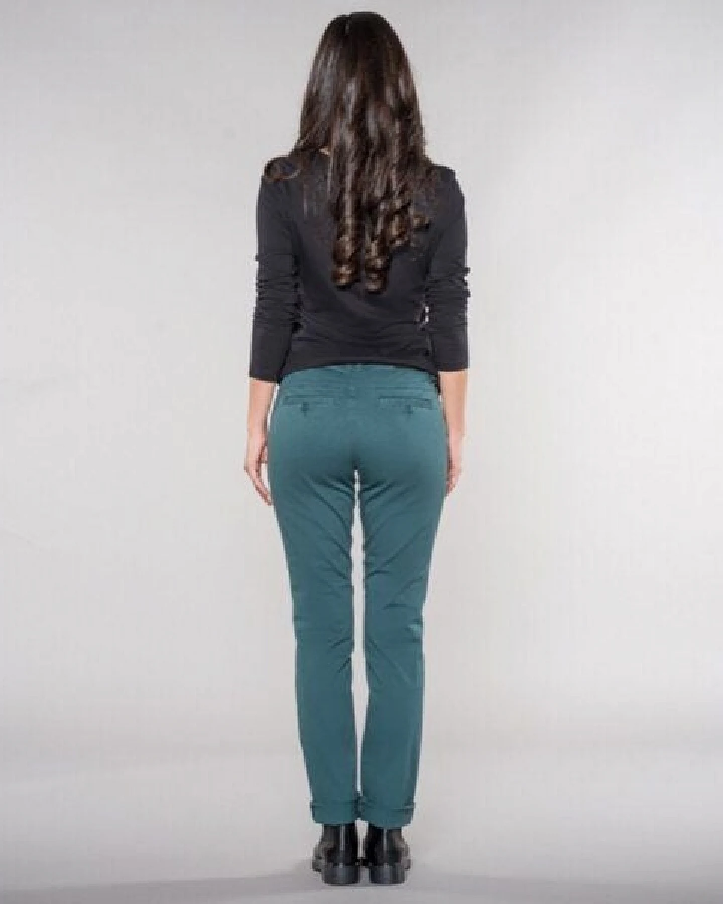 Feuervogl Laina Chino – Ansicht 3