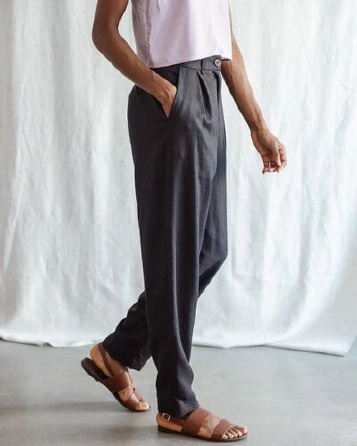 Jyoti - Fair Works Hanf/Tencel Bundfaltenhose Vishraam – Ansicht 4