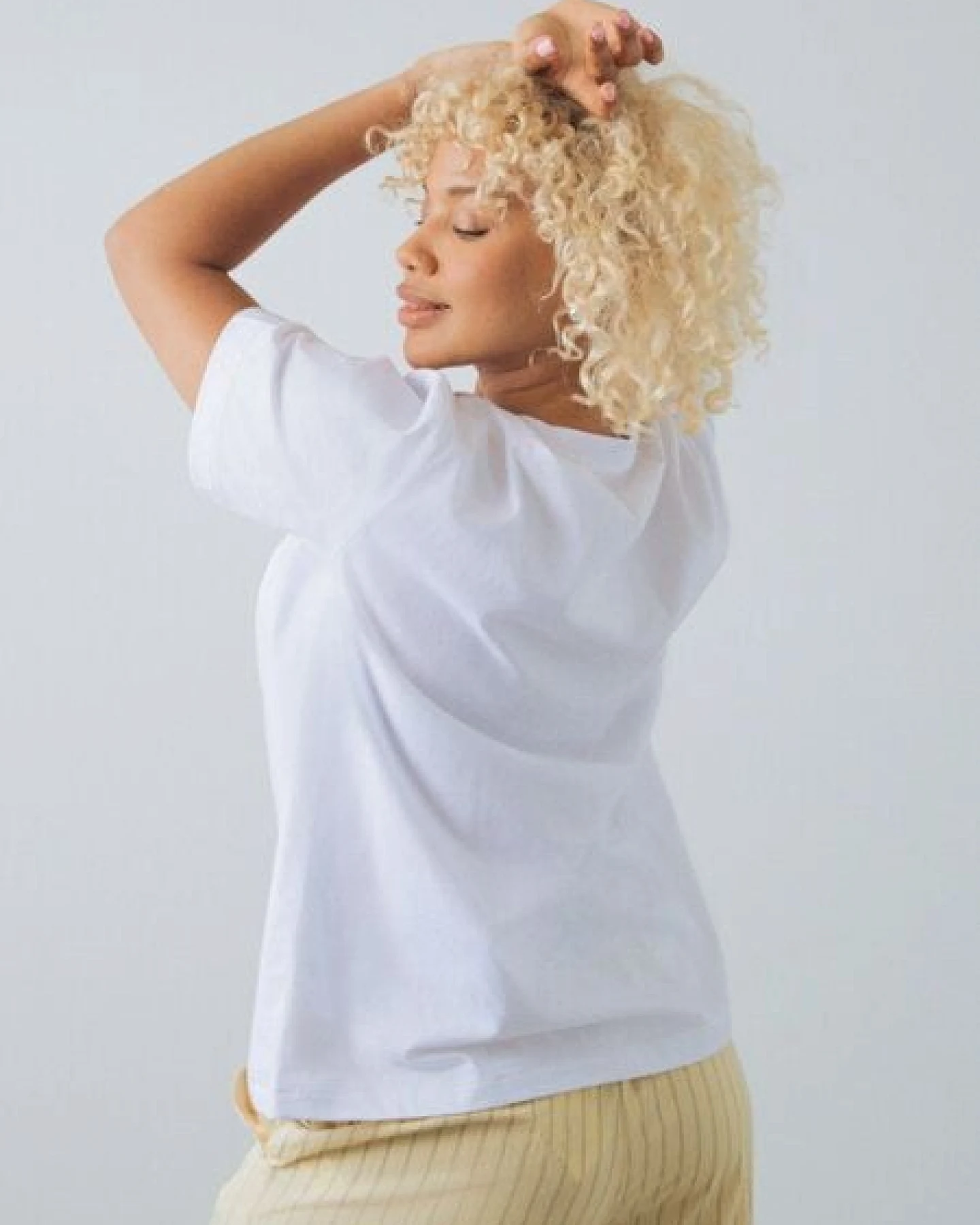 Honest Basics Hipster Shirt aus Bio- und recycelter Baumwolle – Ansicht 3