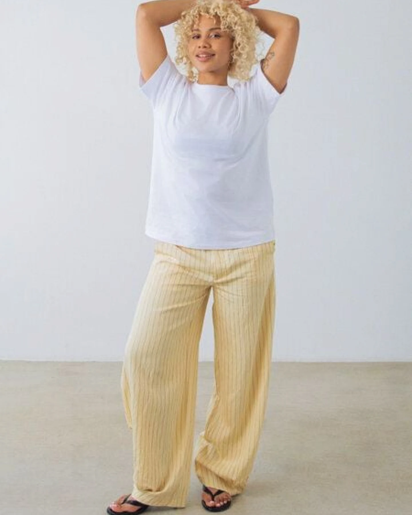 Honest Basics Hipster Shirt aus Bio- und recycelter Baumwolle – Ansicht 4