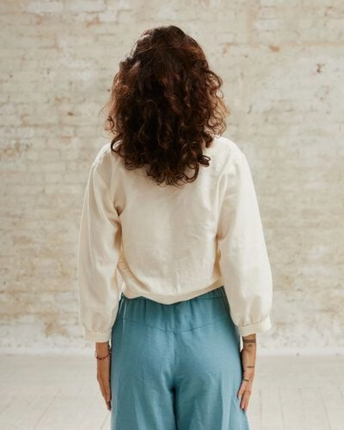 Jyoti - Fair Works Baumwoll Bluse Sahay – Ansicht 4