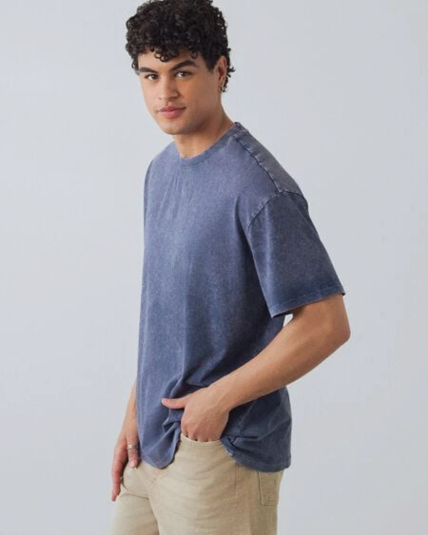 Honest Basics Hipster Shirt aus Bio- und recycelter Baumwolle – Ansicht 2