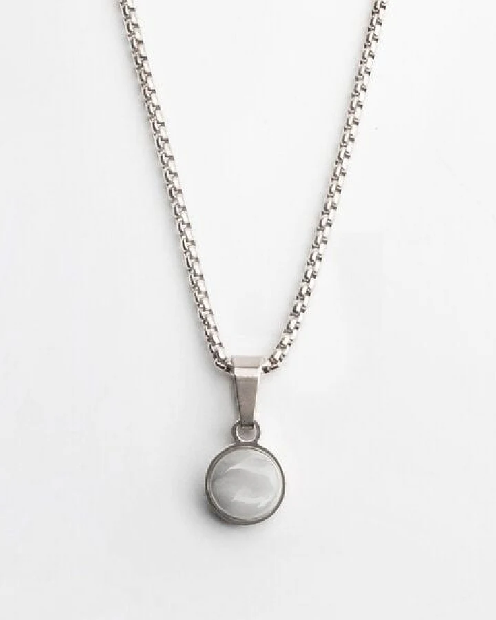 ALEXASCHA Kurze Kette mit Anhänger