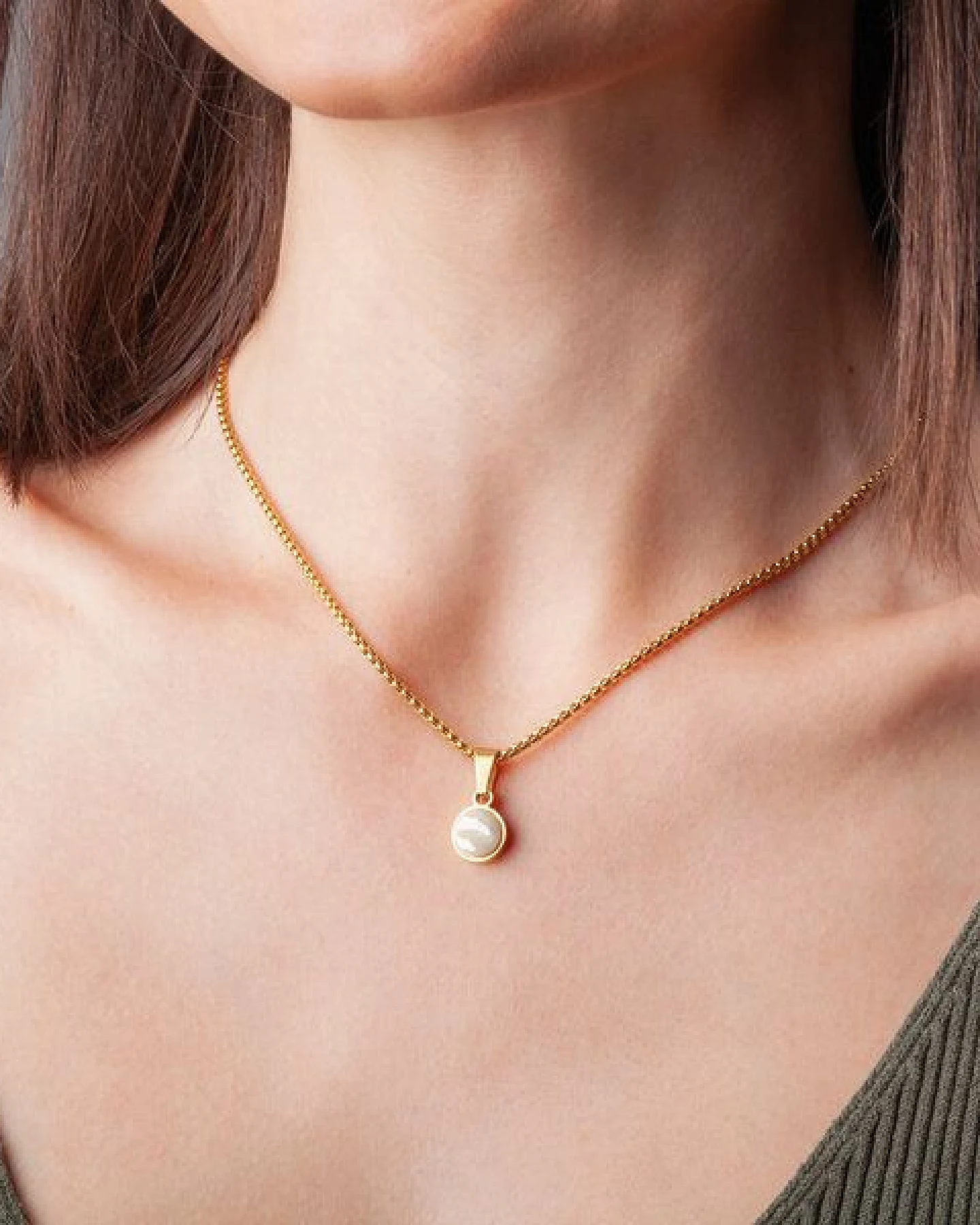 ALEXASCHA Kurze Kette mit Anhänger – Ansicht 2