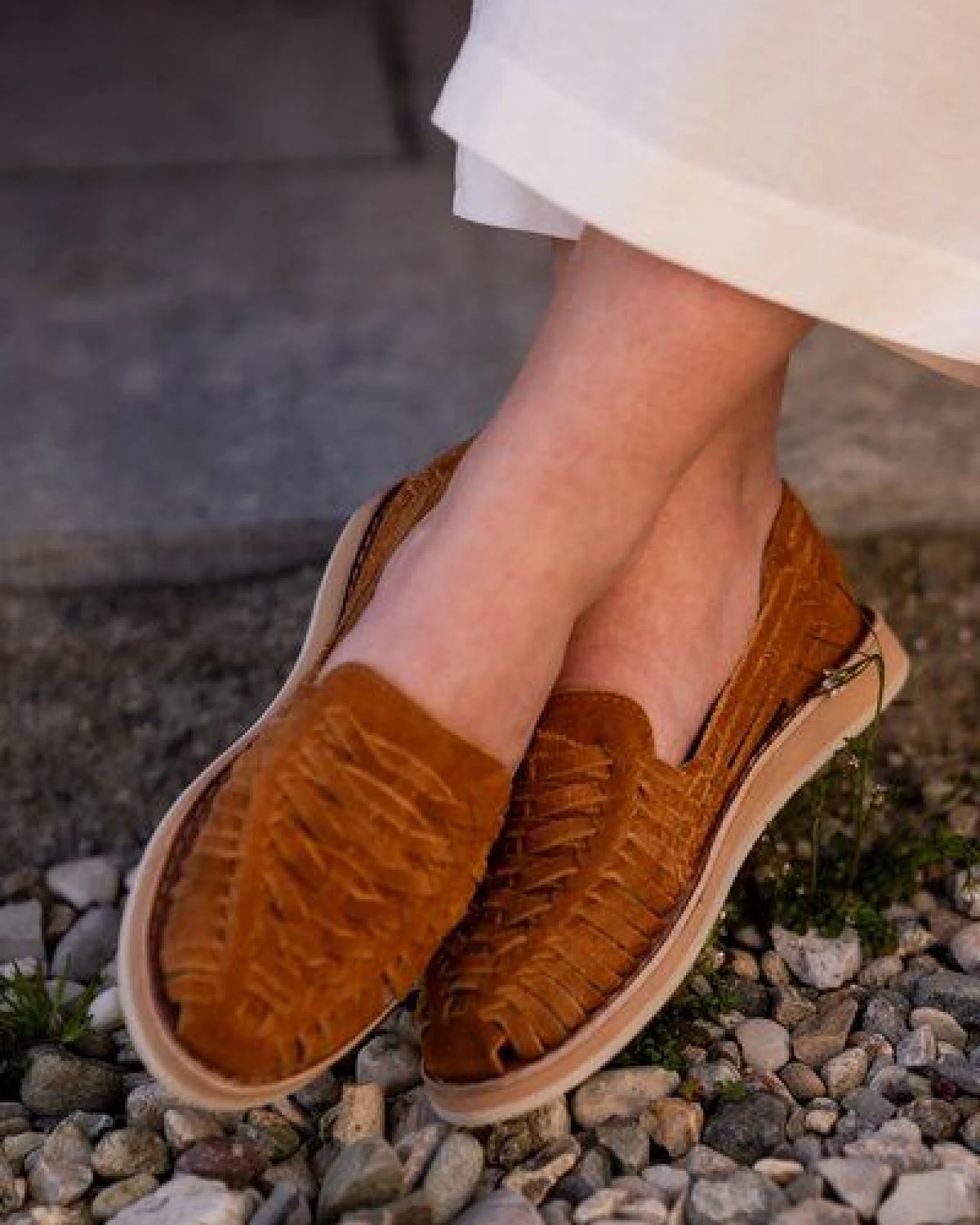 Salt and Sohle Leder Huarache Sandalen für Damen – Ansicht 3