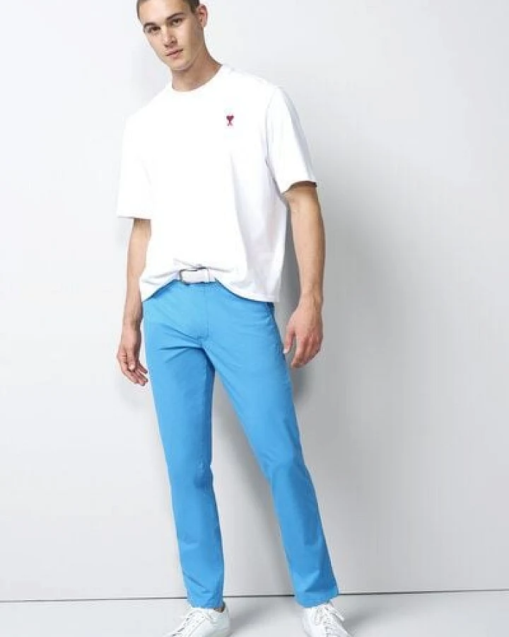 Blau